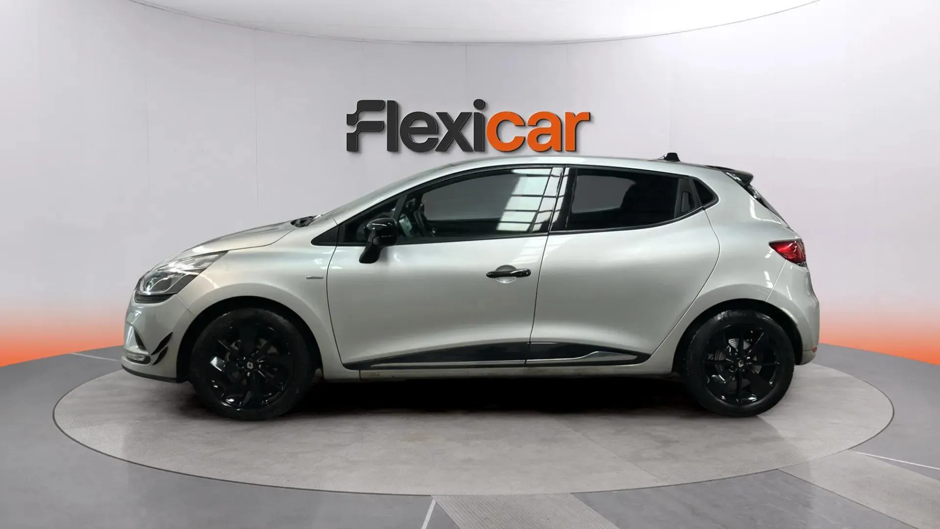Renault Clio Limited TCe -18 - foto 4