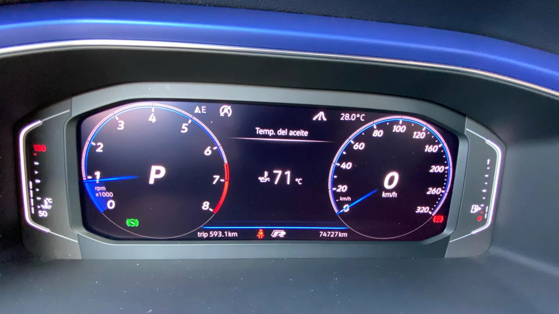 Volkswagen T-Roc R 2.0 TSI 4Motion DSG - foto 12