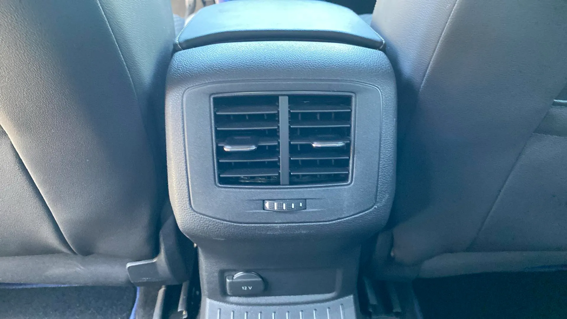 Volkswagen T-Roc R 2.0 TSI 4Motion DSG - foto 23