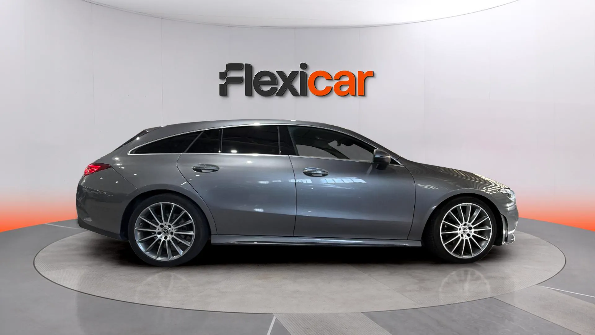 Mercedes-Benz CLA 200 Shooting Brake - foto 7