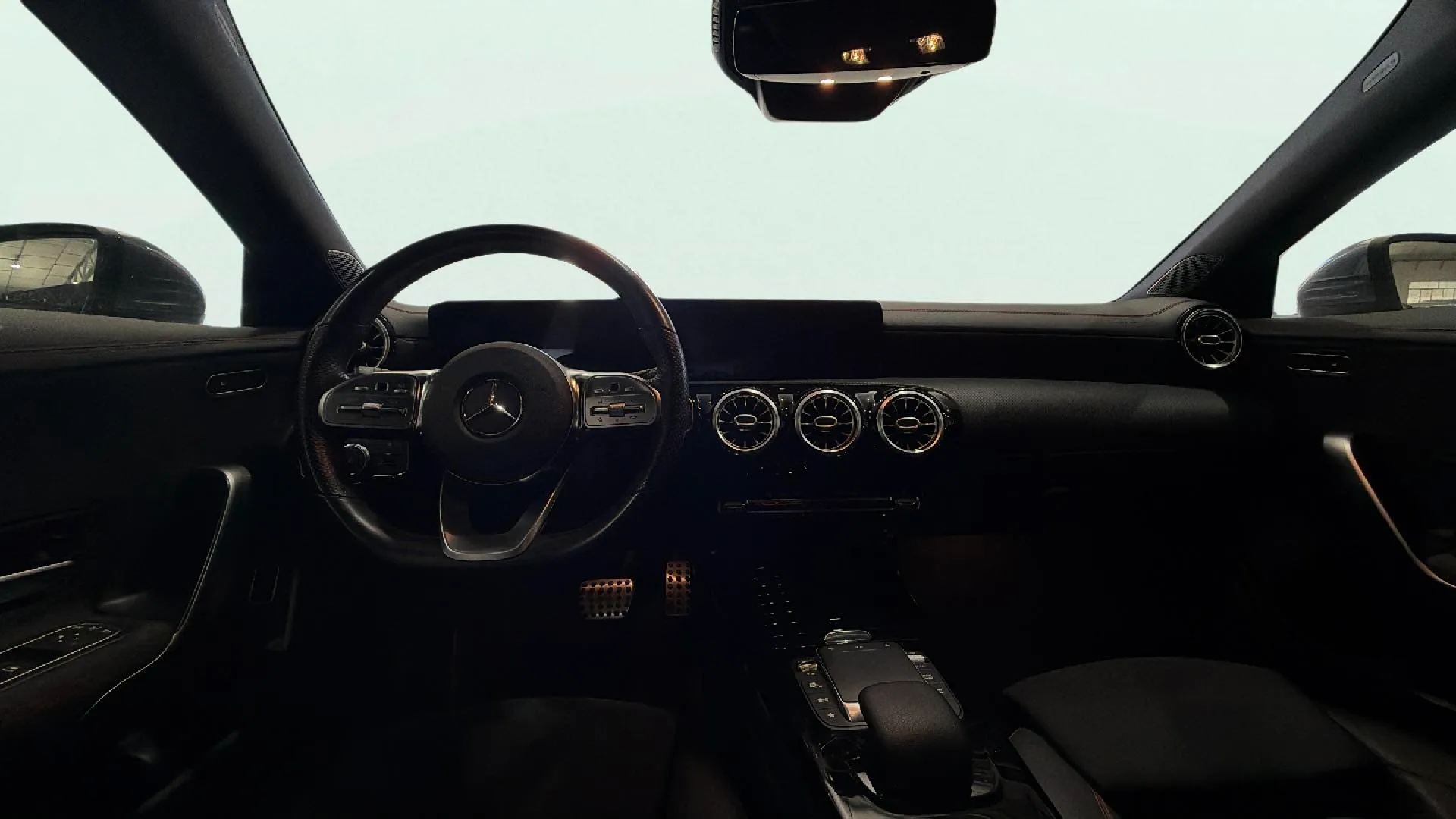 Mercedes-Benz CLA 200 Shooting Brake - foto 14