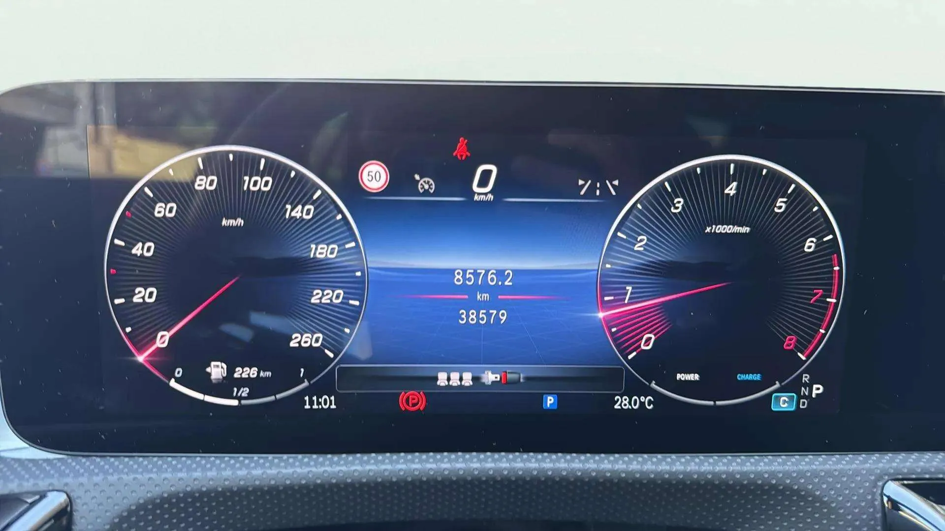 Mercedes-Benz CLA 200 - foto 12