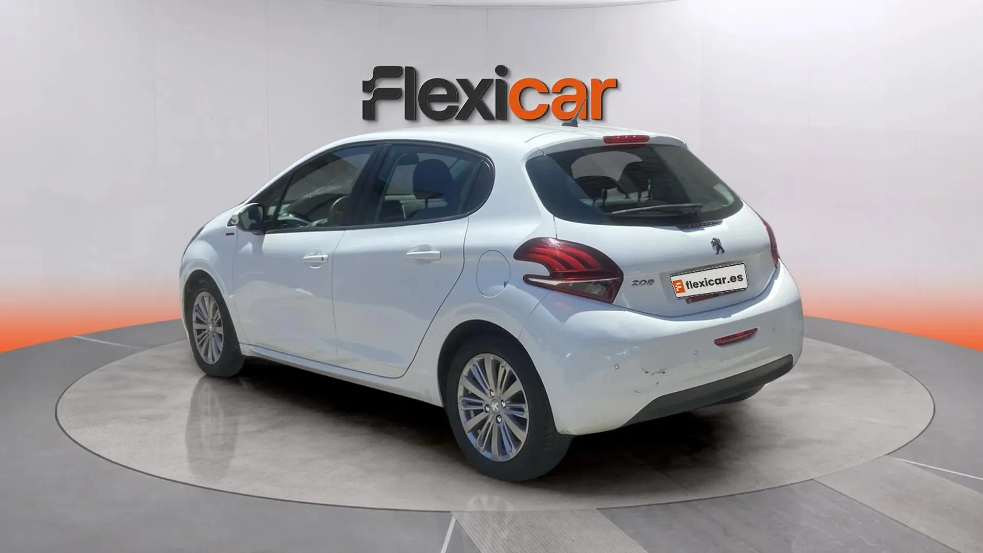 Peugeot 208 Signature 1.2L PureTech - foto 4