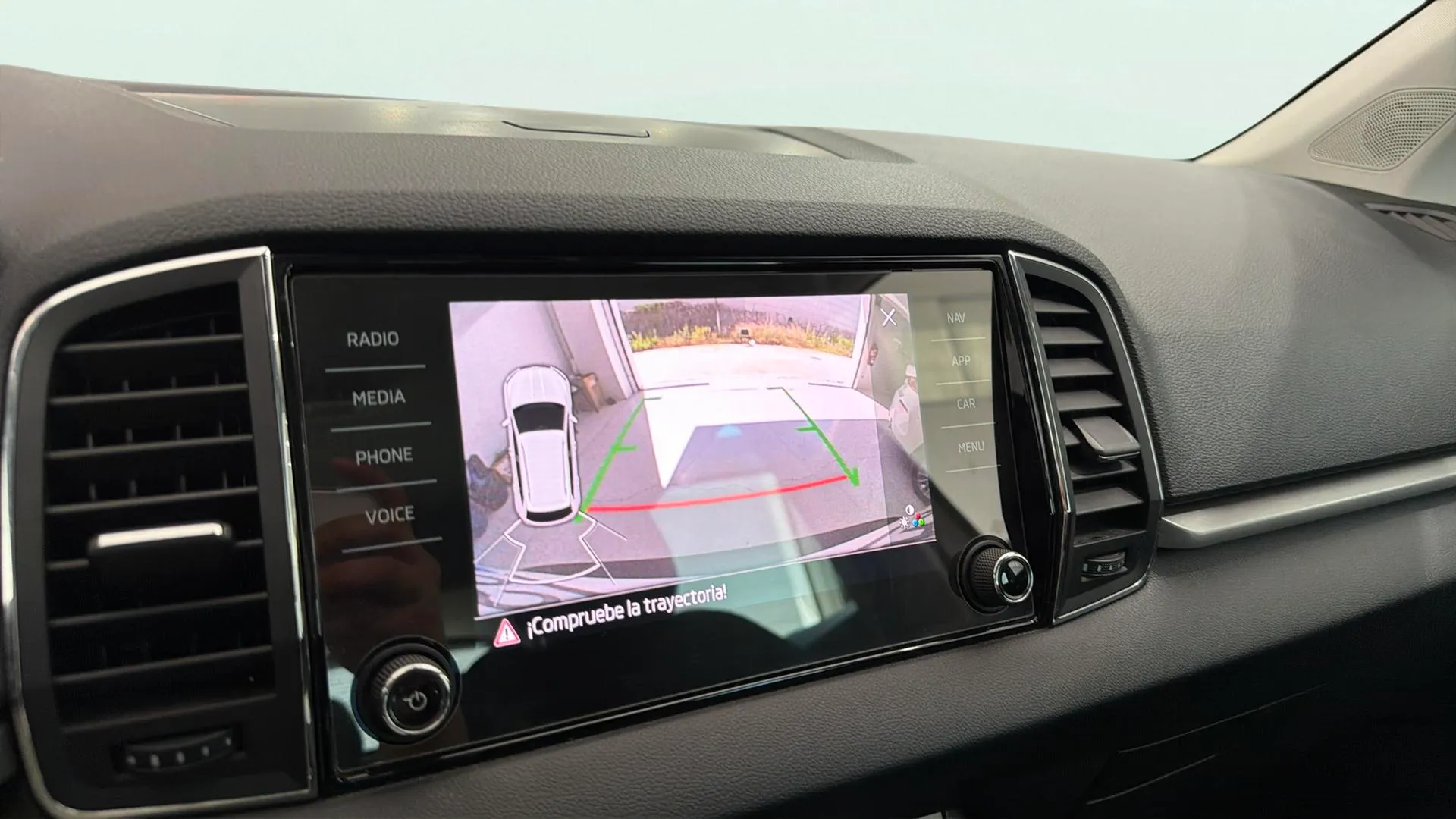 Škoda Karoq 1.0 TSI Ambition - foto 15