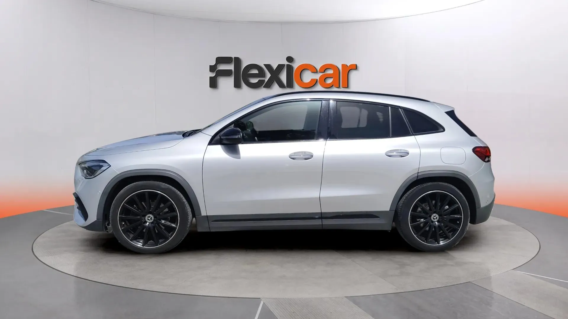 Mercedes-Benz GLA 220 D 4MATIC - foto 7