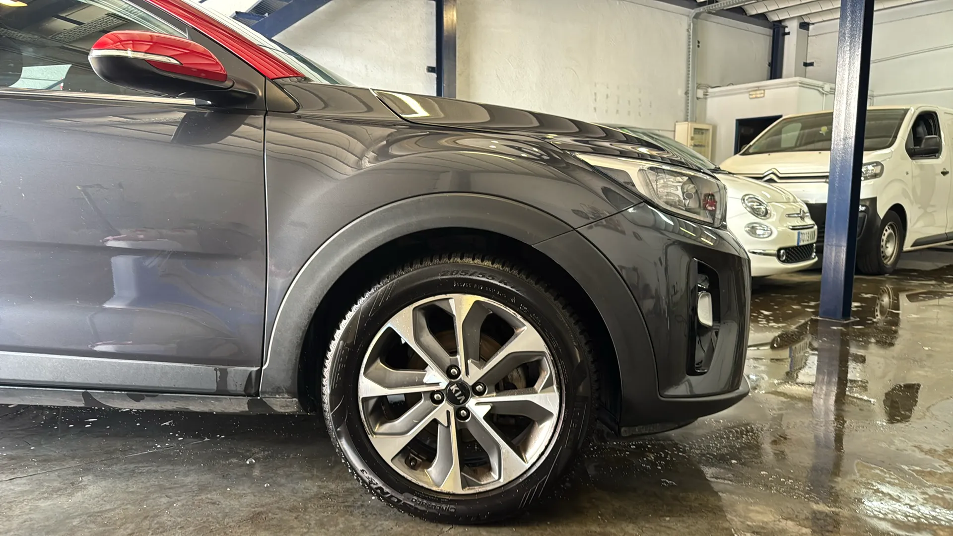 Kia Stonic 1.0 T-GDi Black Edition - foto 15