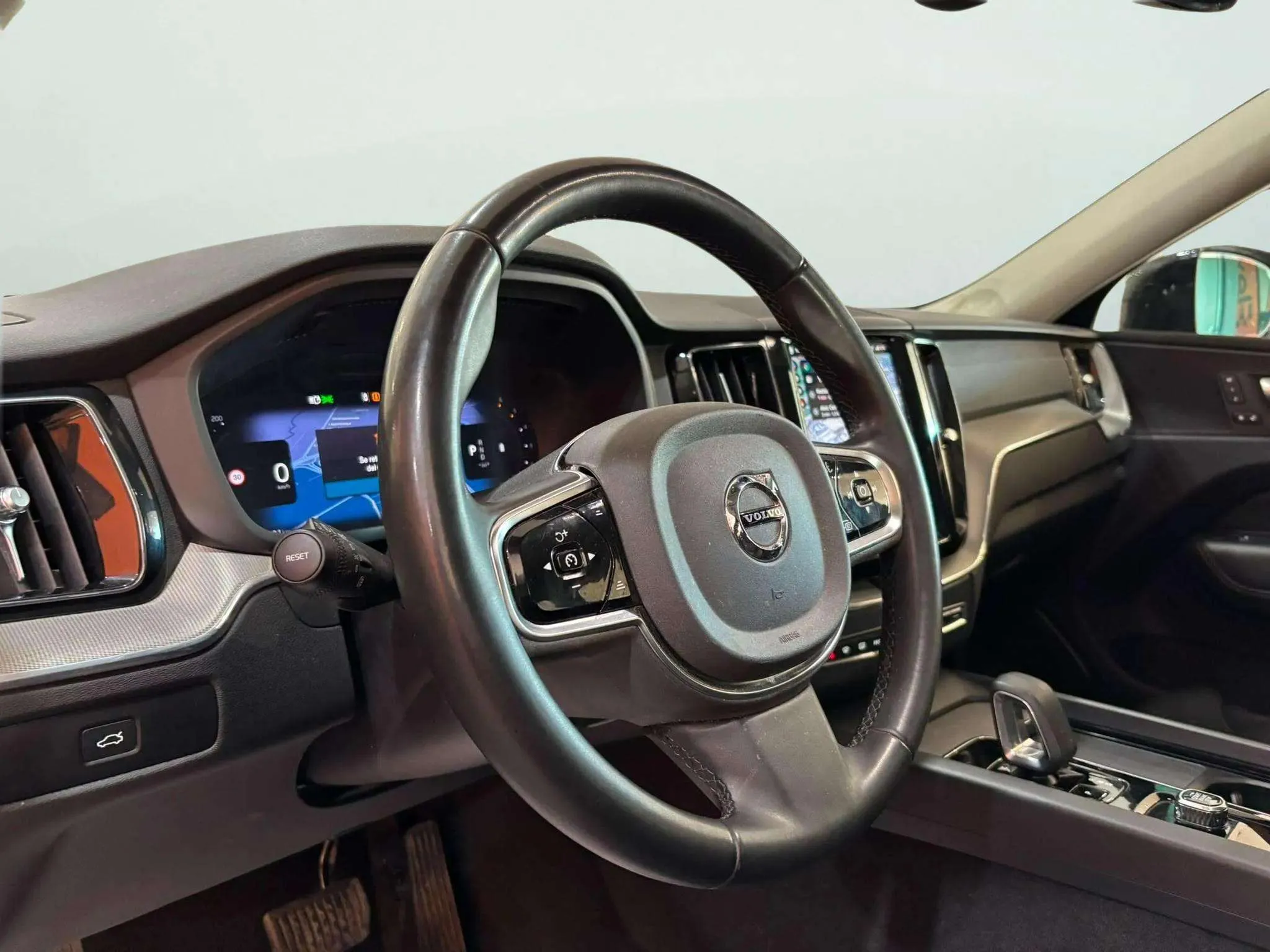 Volvo XC60 2.0 B4 D AWD Core - foto 7