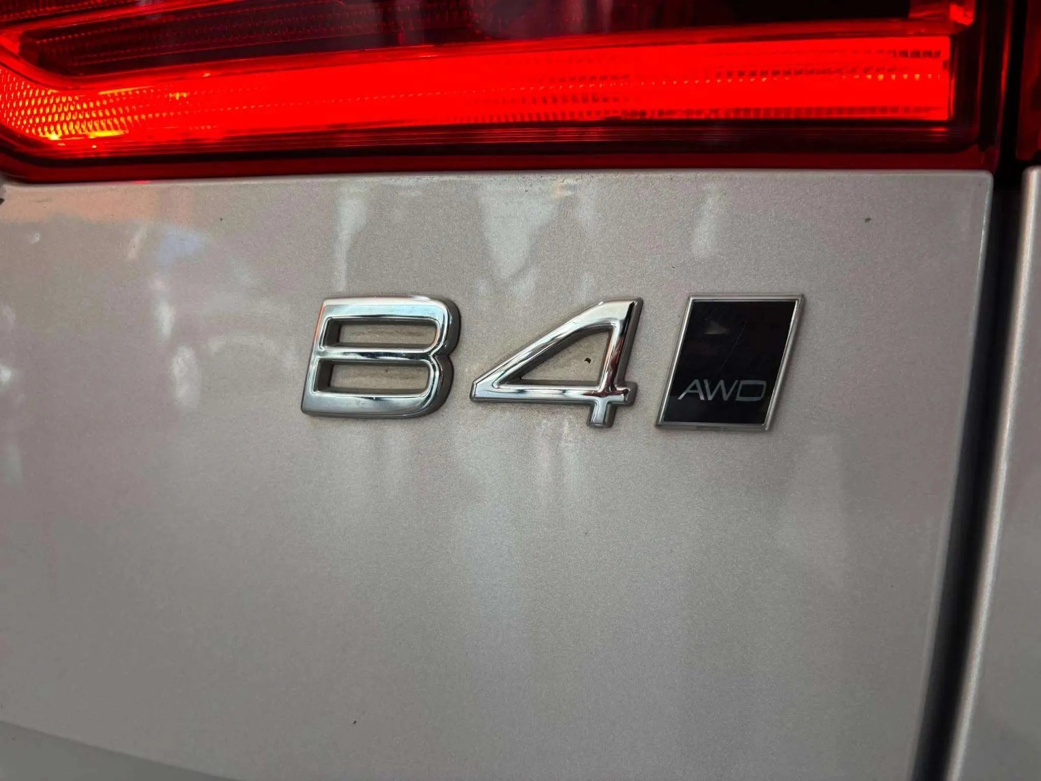 Volvo XC60 2.0 B4 D AWD Core - foto 21