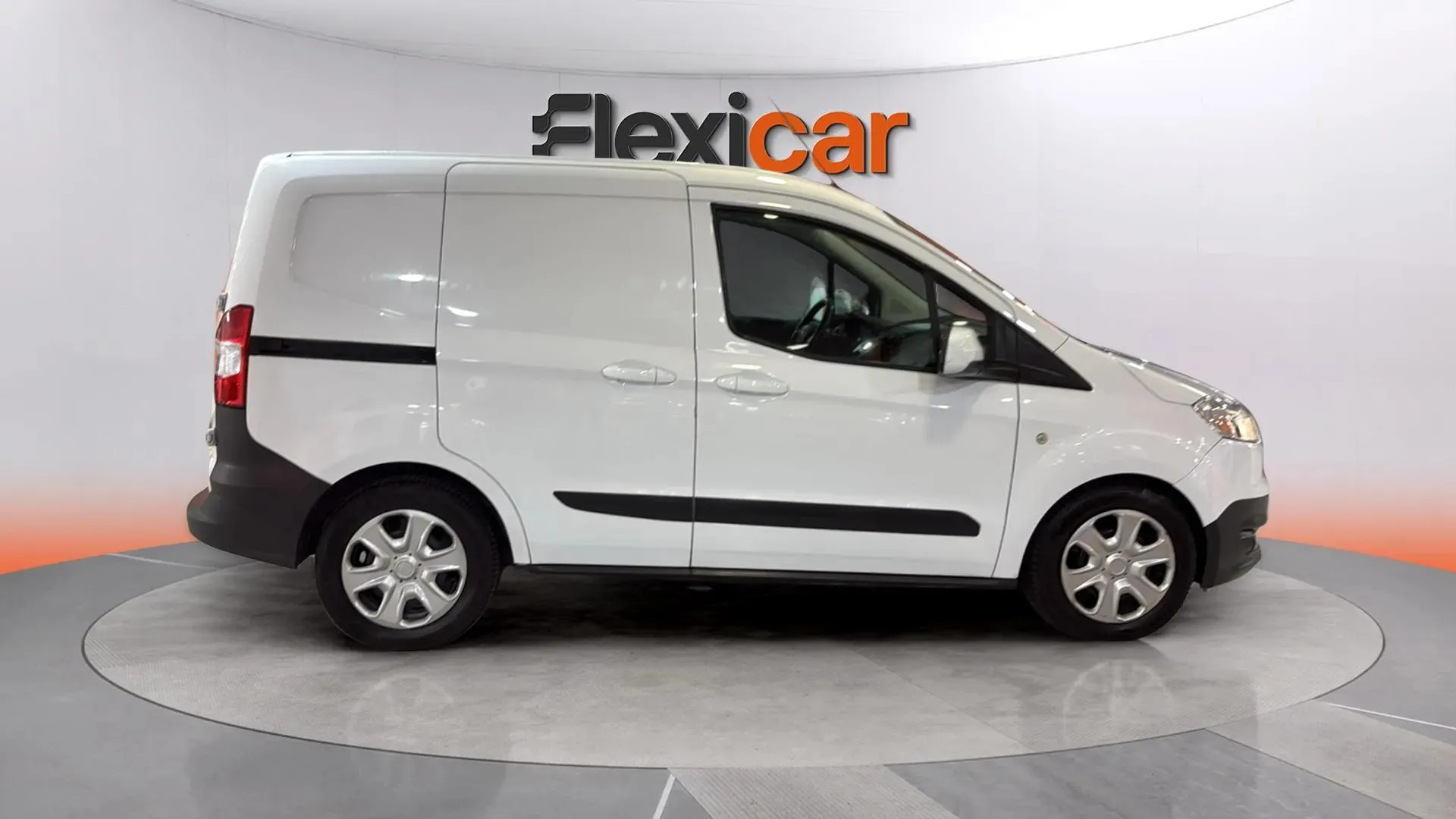 Ford Tourneo Courier 1.5 TDCi Trend - foto 3