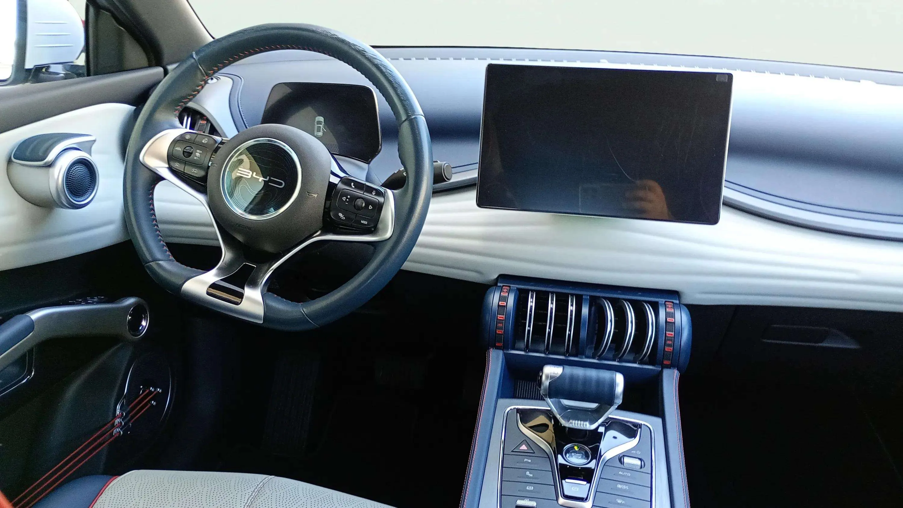 BYD Atto 3 Design - foto 6