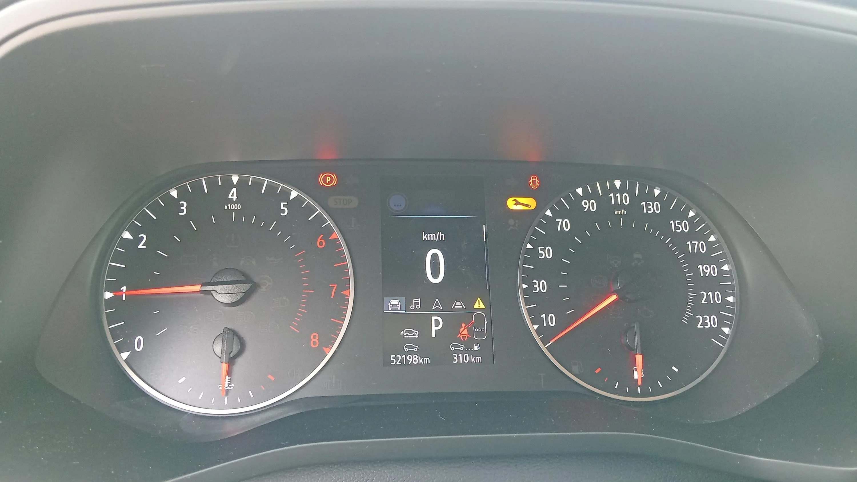 Renault Arkana Evolution TCe EDC mild hybr - foto 16