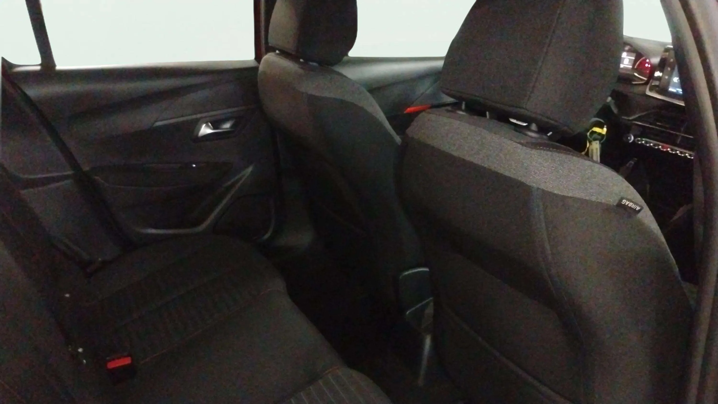 Peugeot 208 PureTech Allure - foto 15