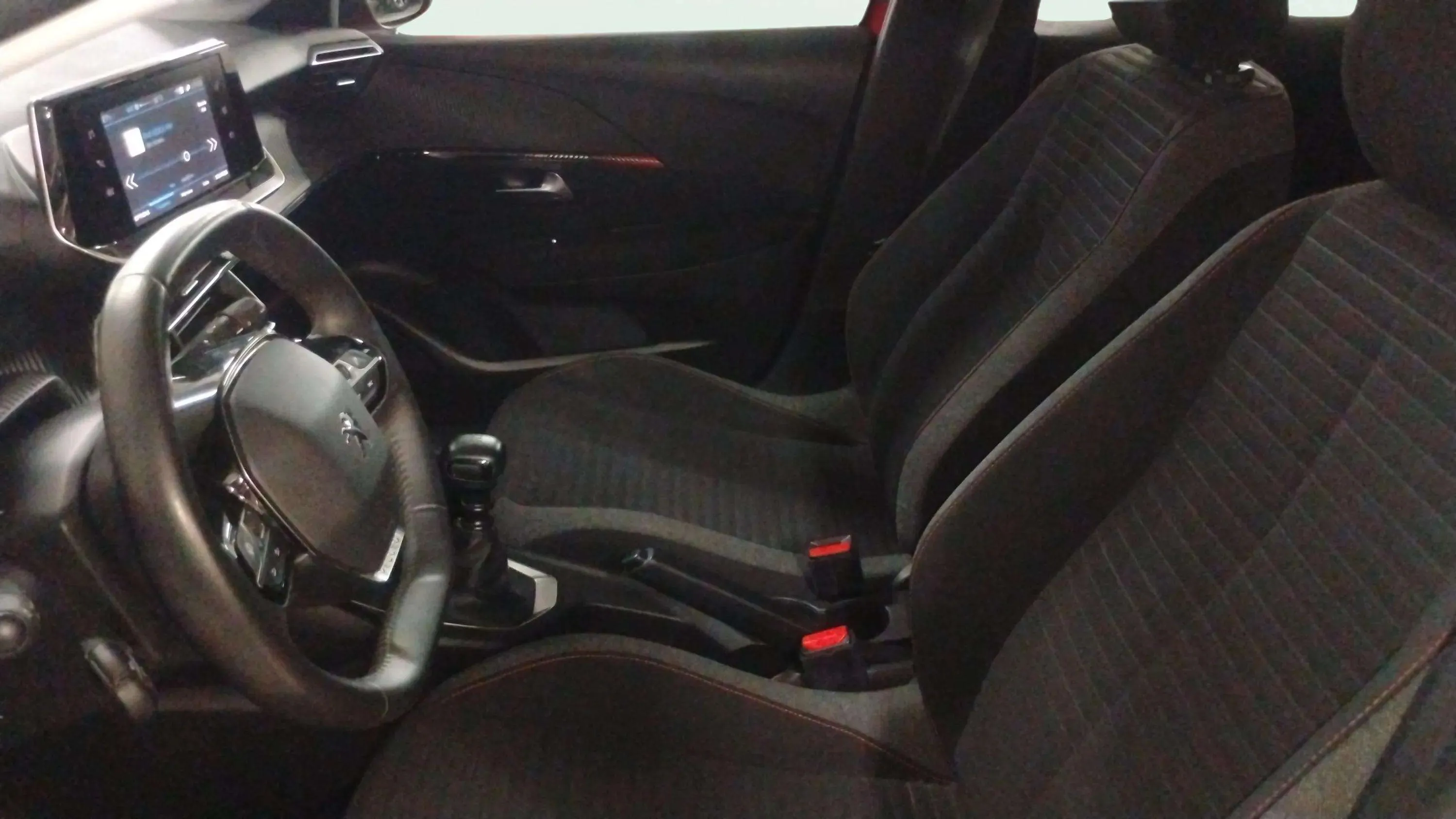 Peugeot 208 PureTech Allure - foto 7