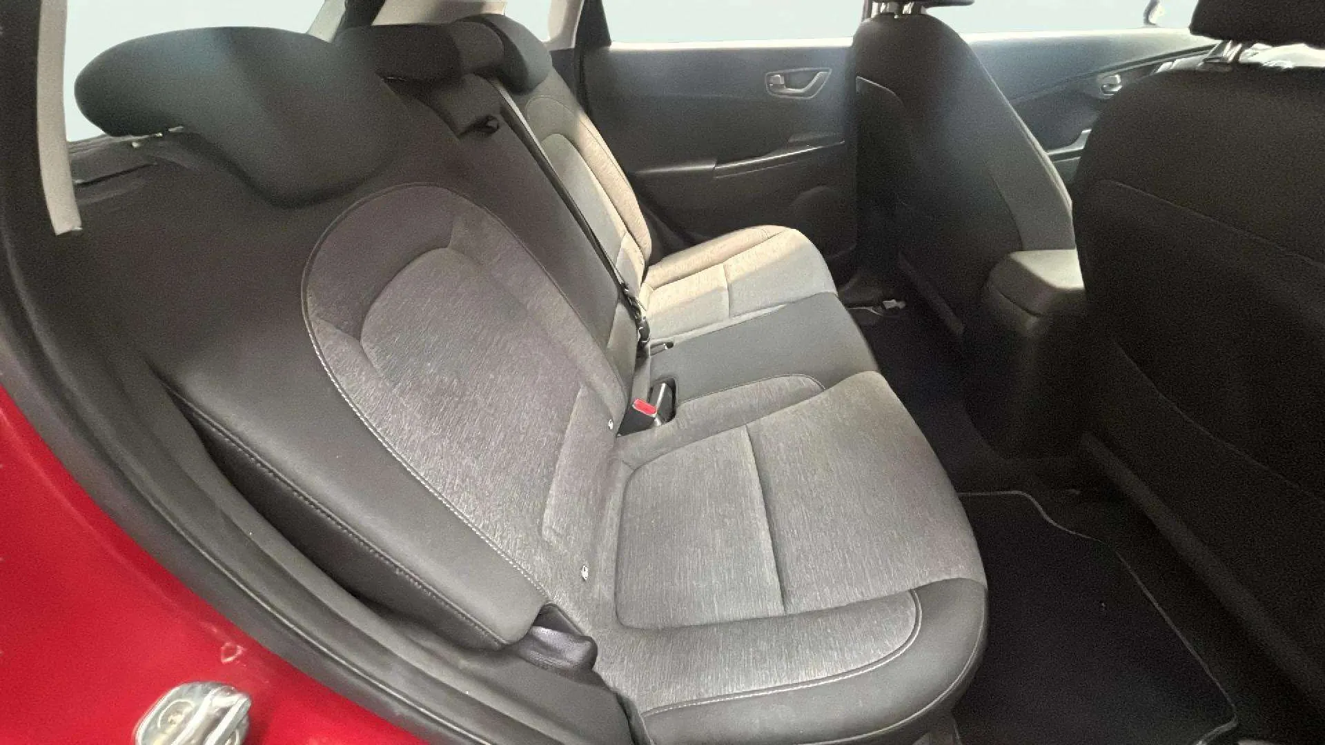 Hyundai Kona EV Tecno - foto 16