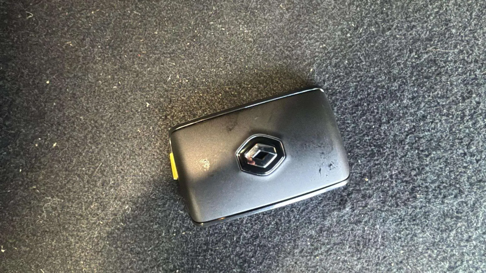Renault Arkana Evolution TCe EDC mild hybr - foto 21