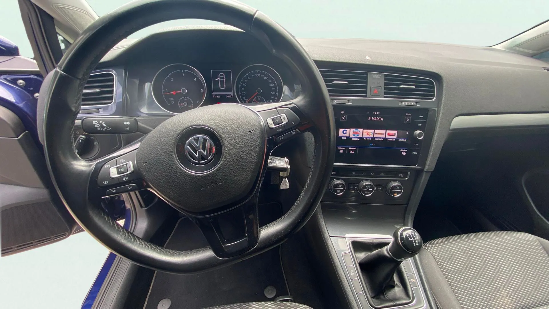 Volkswagen Golf Advance 1.6 TDI - foto 10