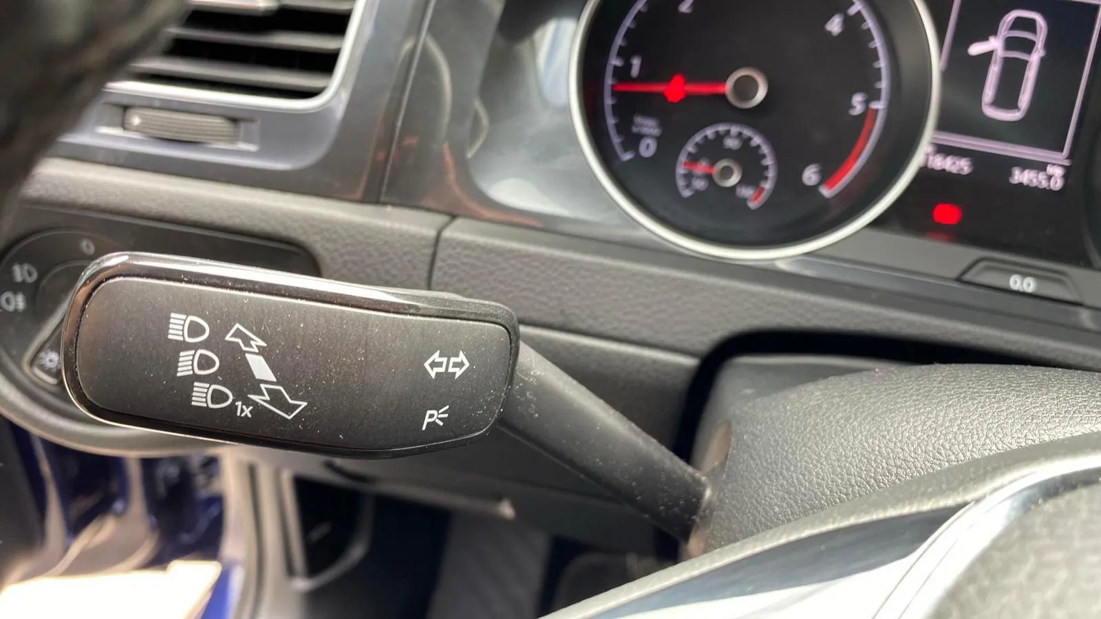 Volkswagen Golf Advance 1.6 TDI - foto 18