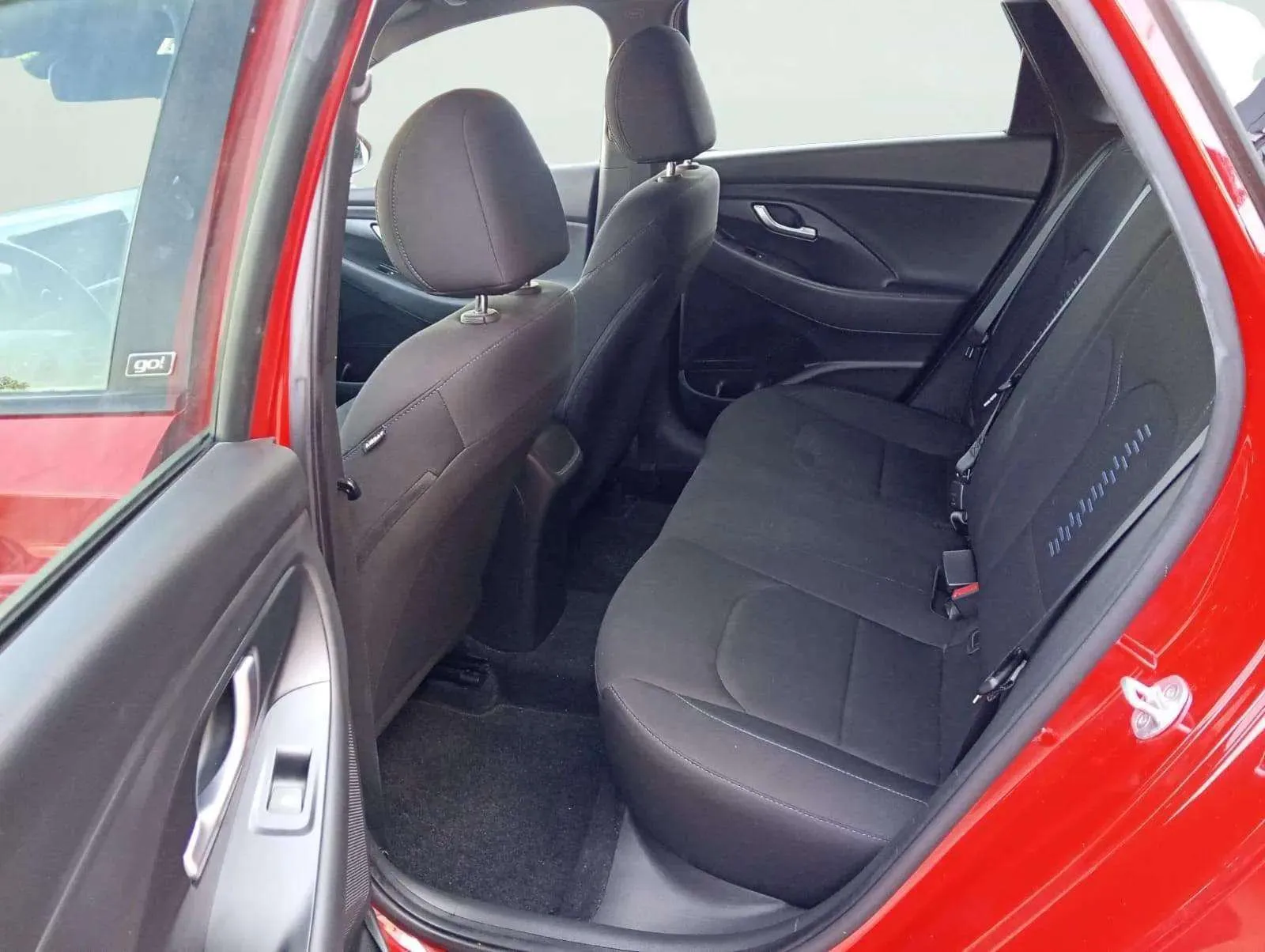 Hyundai i30 1.6 CRDi Tecno - foto 13