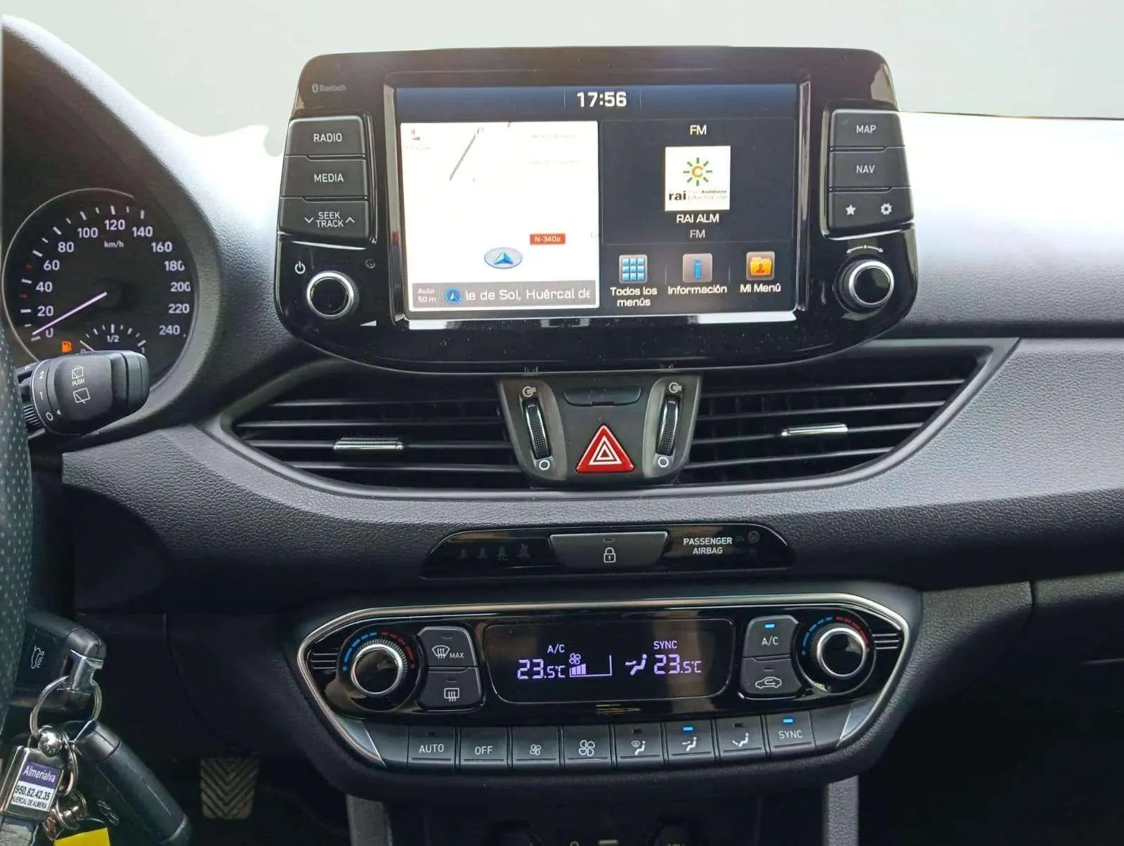 Hyundai i30 1.6 CRDi Tecno - foto 7