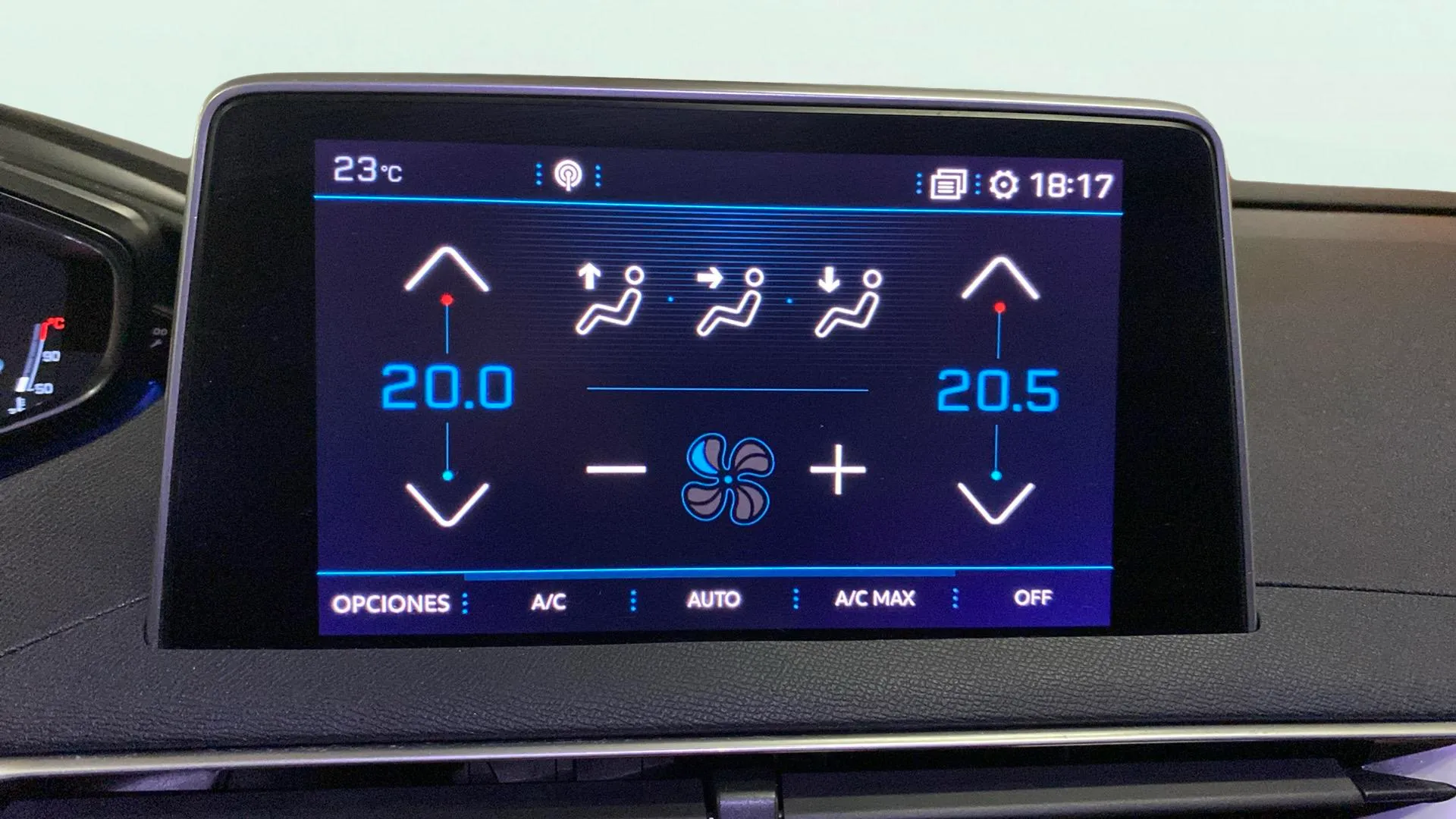 Peugeot 3008 1.2 PureTech Allure - foto 19