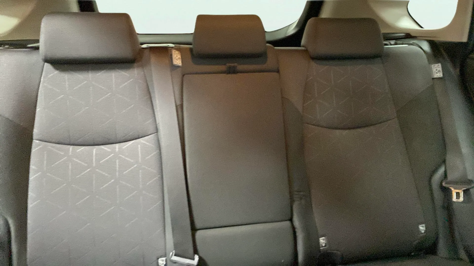 Toyota RAV4 2.5l 220H Advance - foto 25