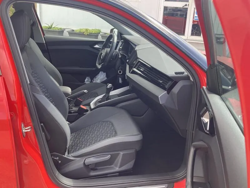 Audi A1 Sportback Adrenalin 30 TFSI S tron - foto 16