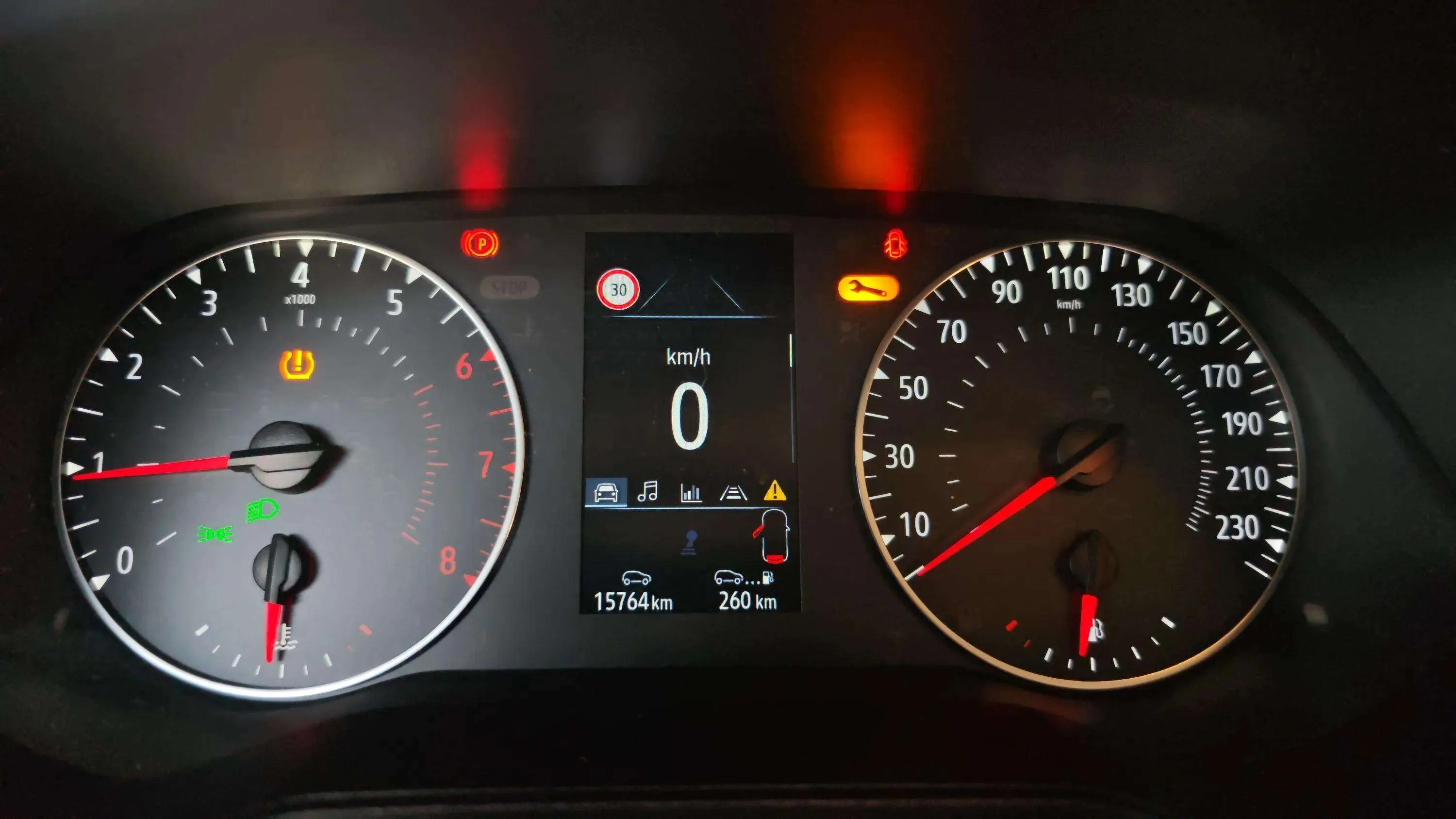 Renault Clio Equilibre TCe - foto 15