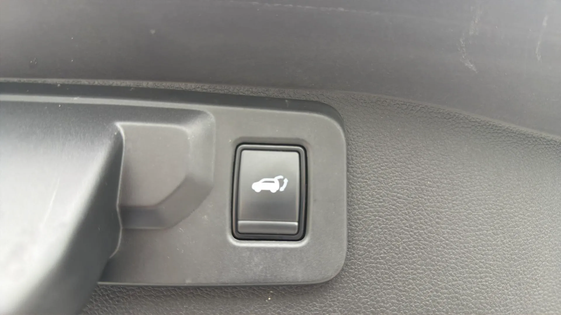 Renault Austral Techno Esprit Alpin Mild Hybrid - foto 30
