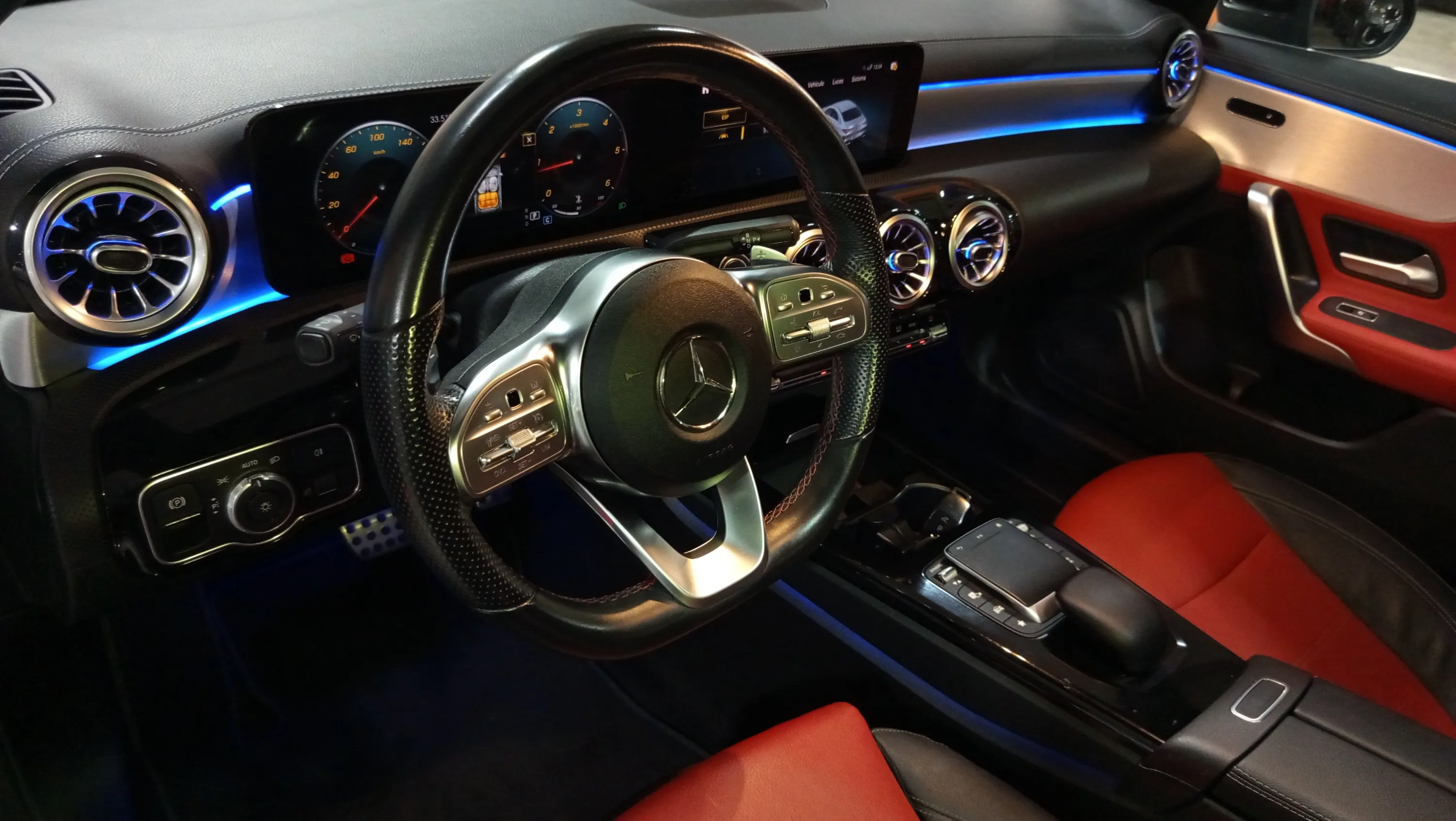 Mercedes-Benz CLA 200 D DCT - foto 26
