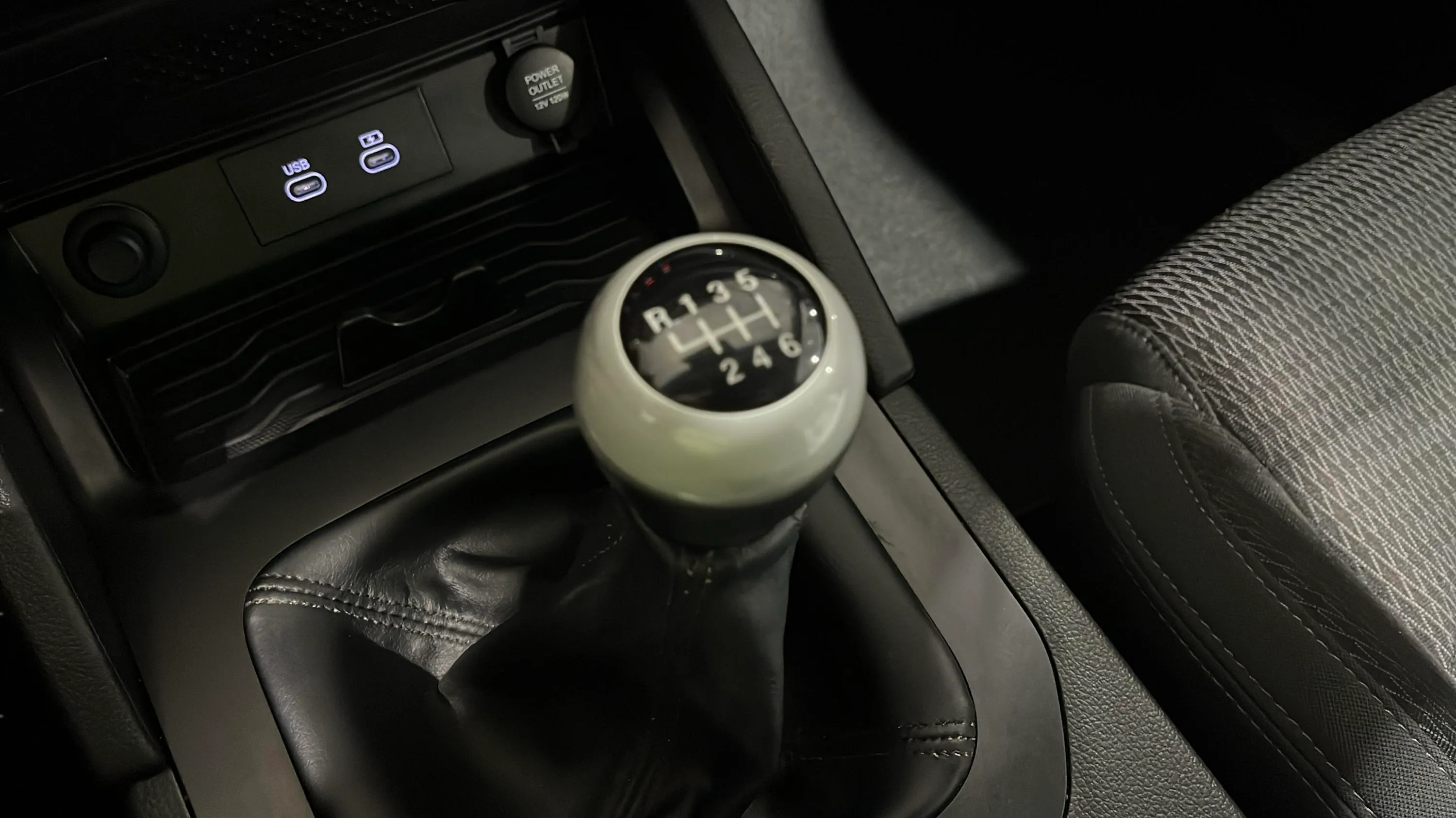 SsangYong Musso Sports D22DTR 4x4 Pro - foto 24