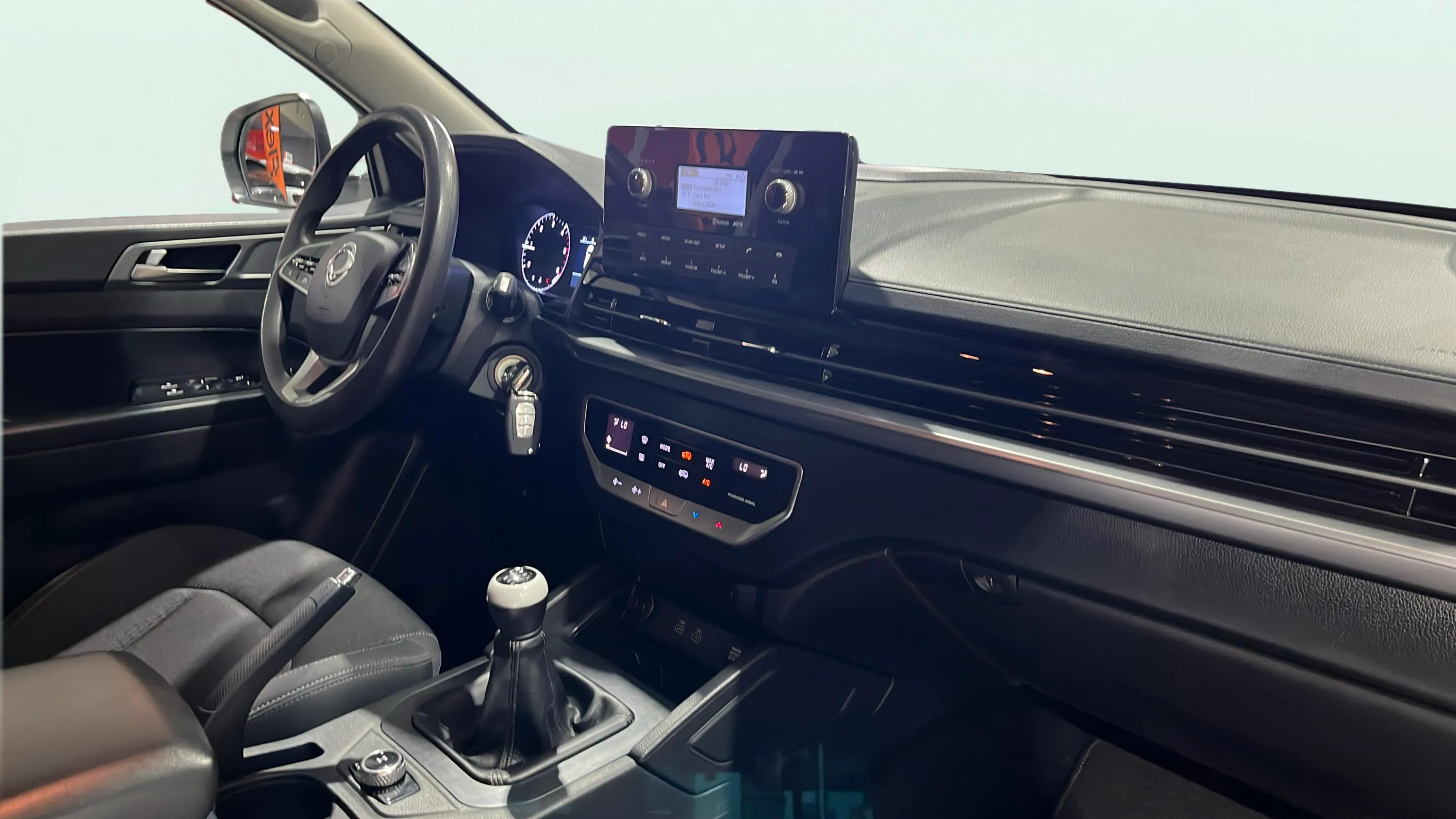 SsangYong Musso Sports D22DTR 4x4 Pro - foto 12