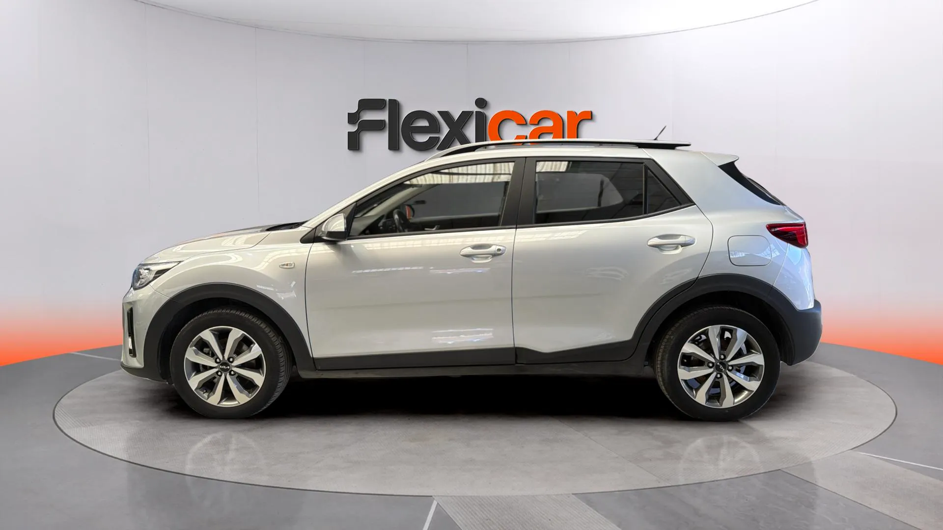 Kia Stonic 1.0 T-GDi MHEV iMT Drive - foto 4