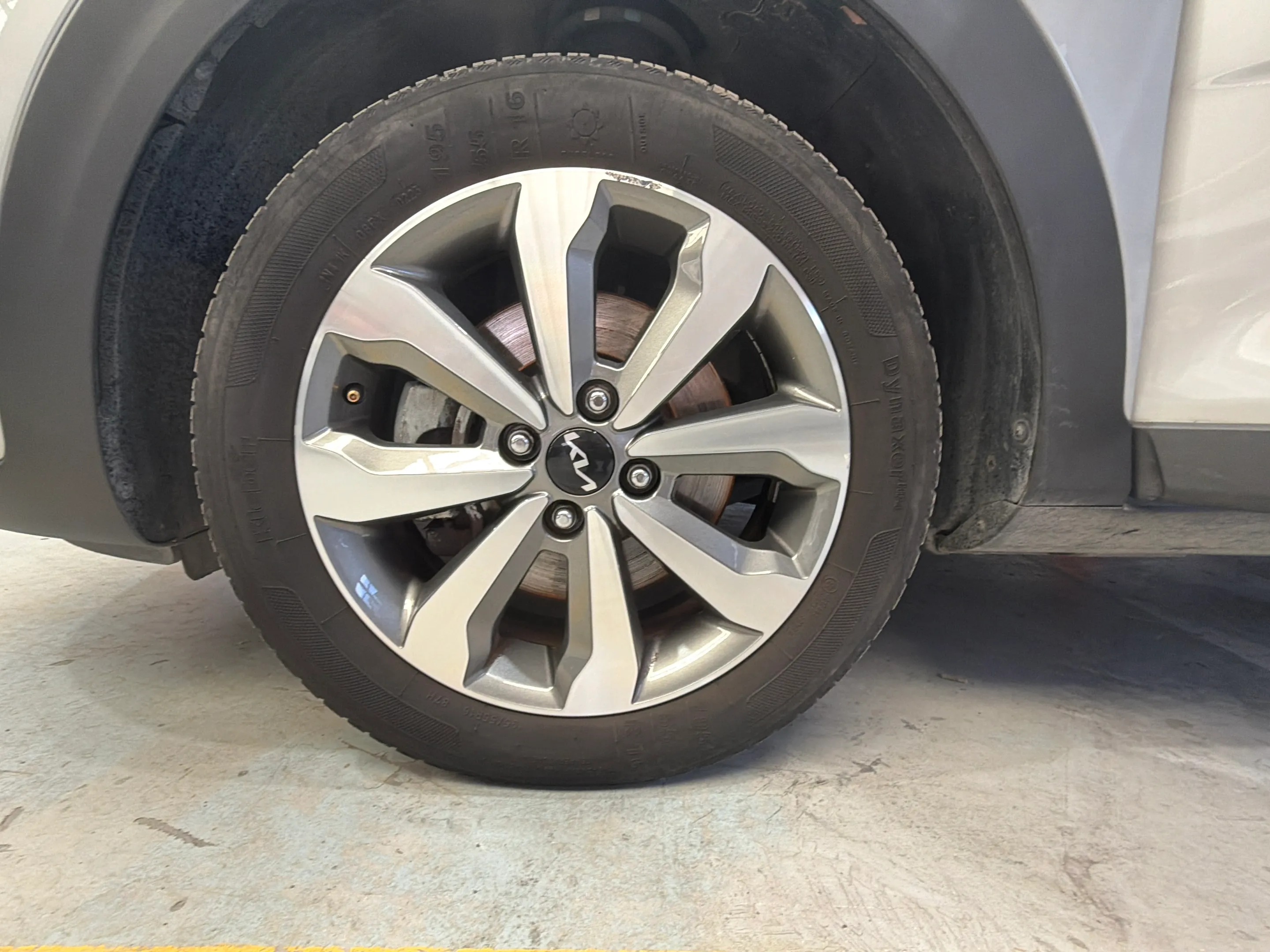 Kia Stonic 1.0 T-GDi MHEV iMT Drive - foto 27