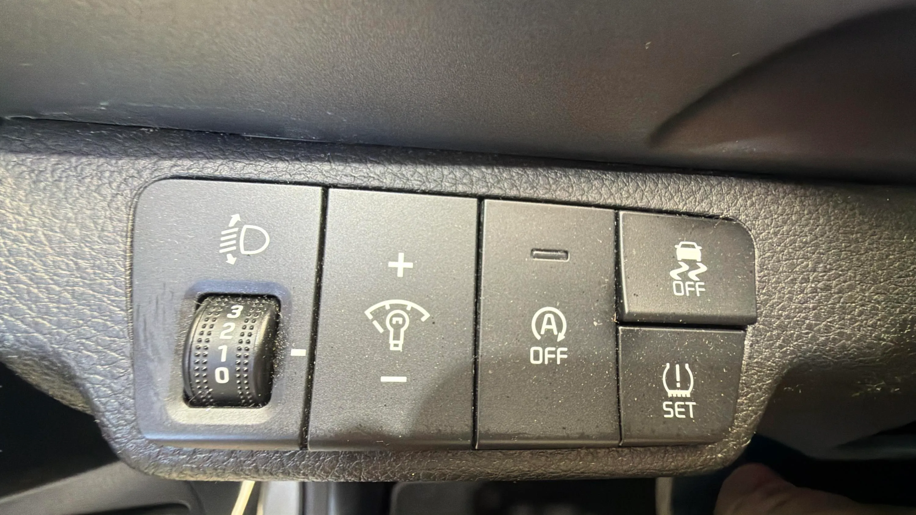 Kia Stonic 1.0 T-GDi MHEV iMT Drive - foto 18