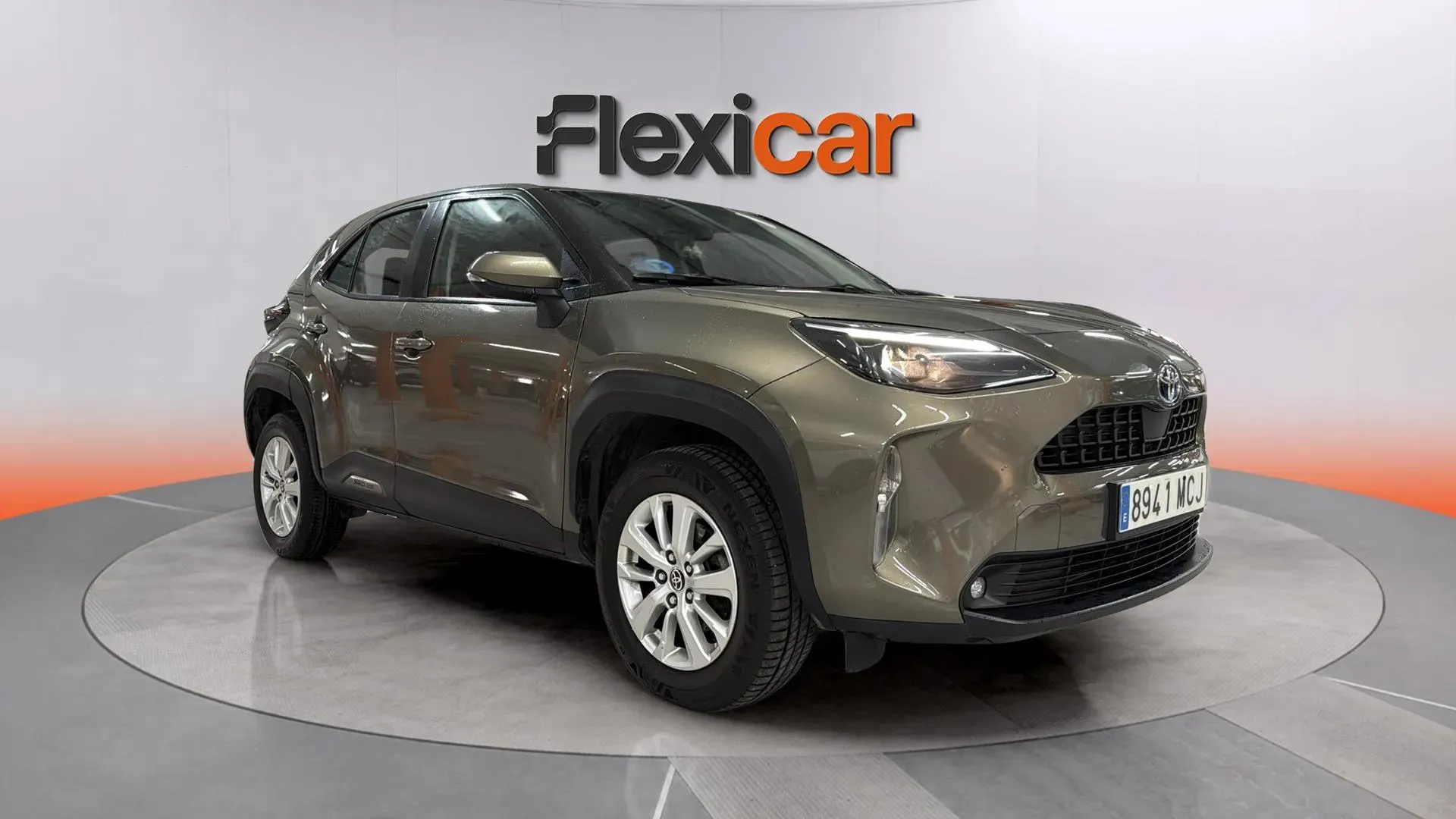 Toyota Yaris Cross 1.5 120H Business Plus