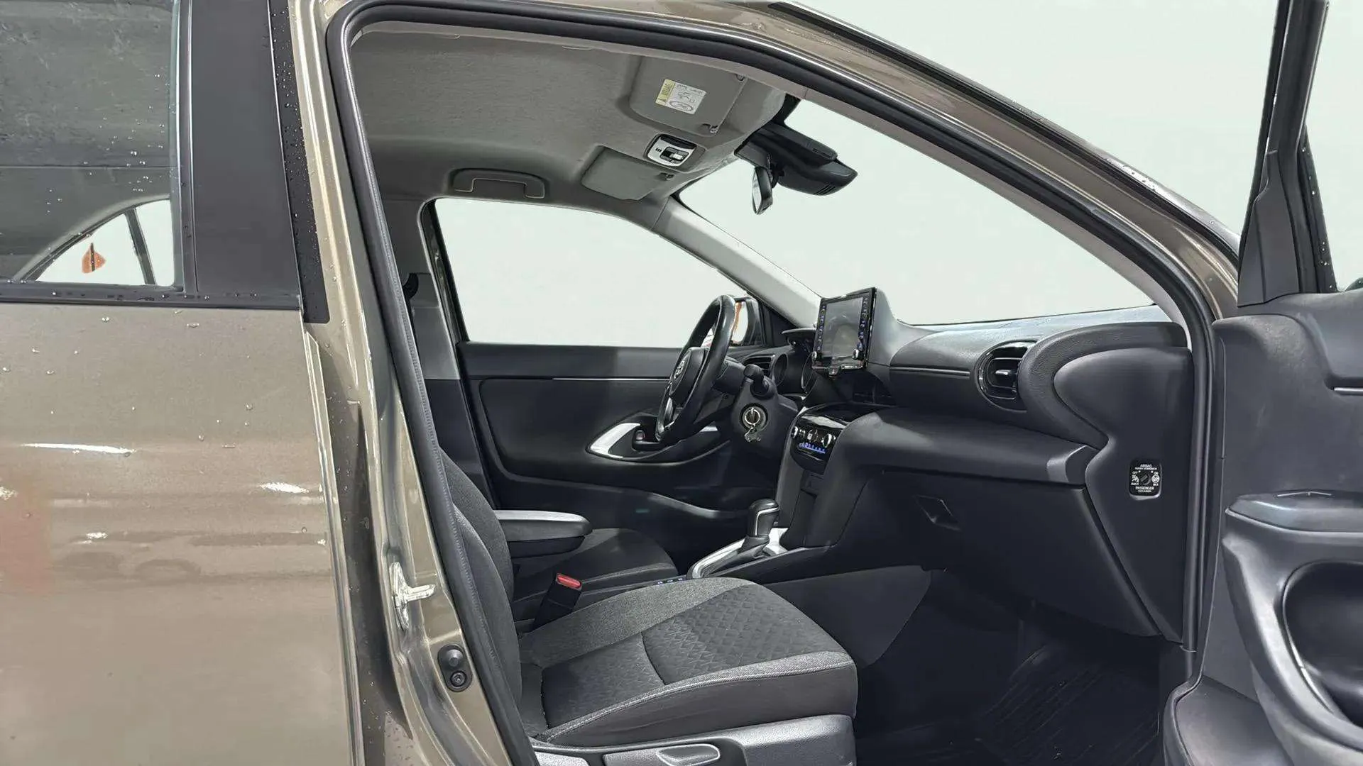 Toyota Yaris Cross 1.5 120H Business Plus - foto 12