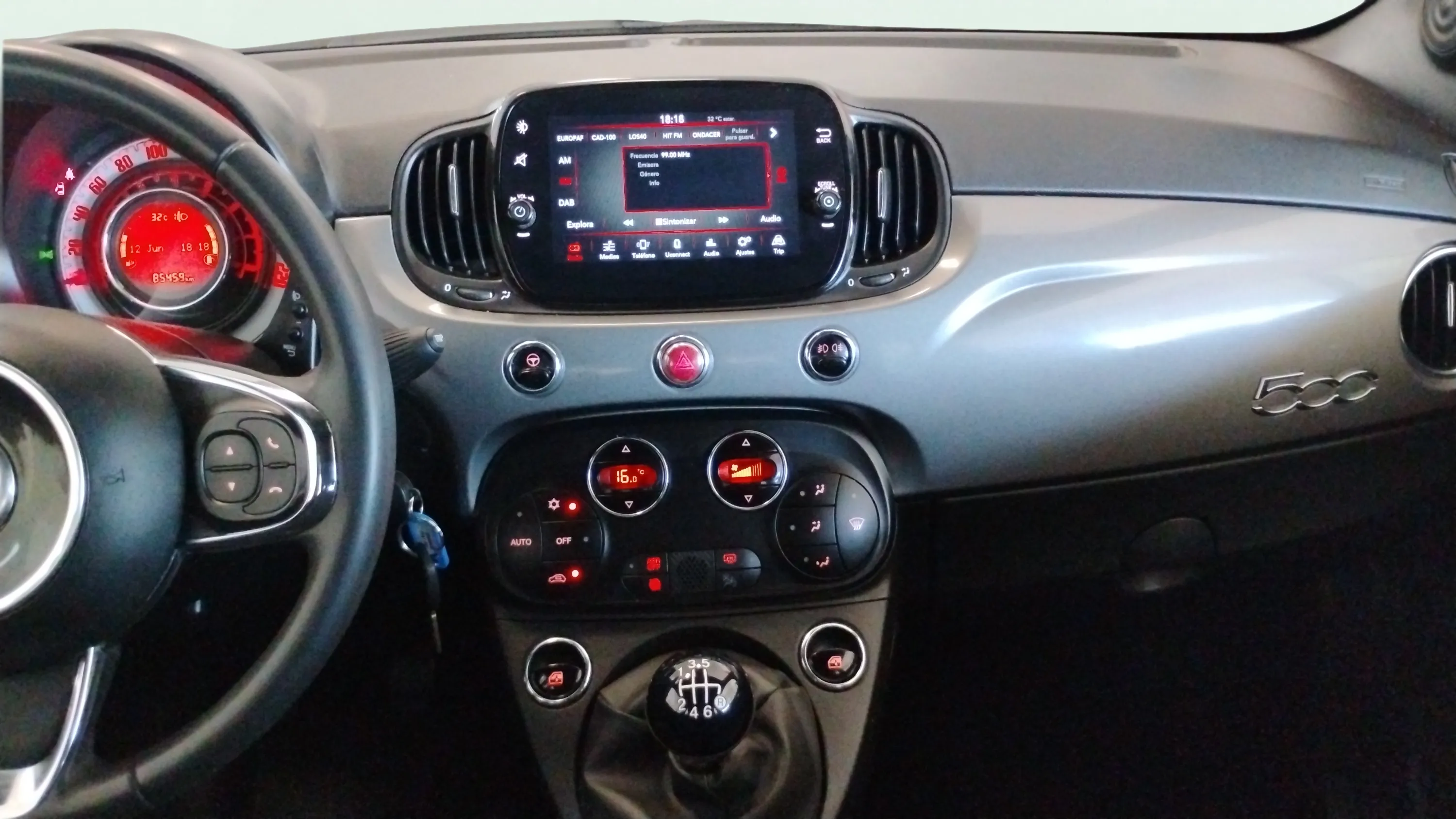 Fiat 500 Club 1.0 Hybrid - foto 10