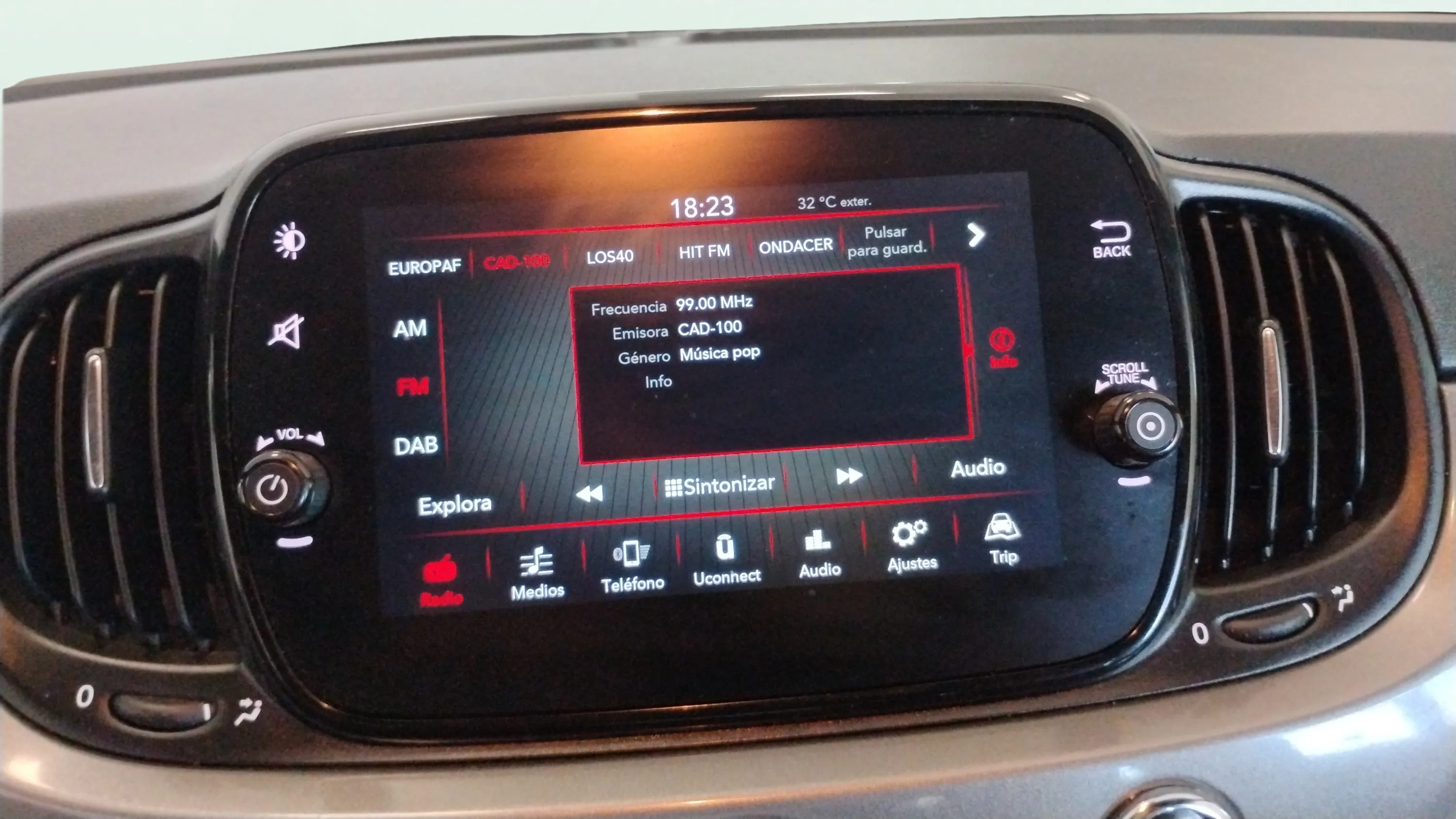 Fiat 500 Club 1.0 Hybrid - foto 20