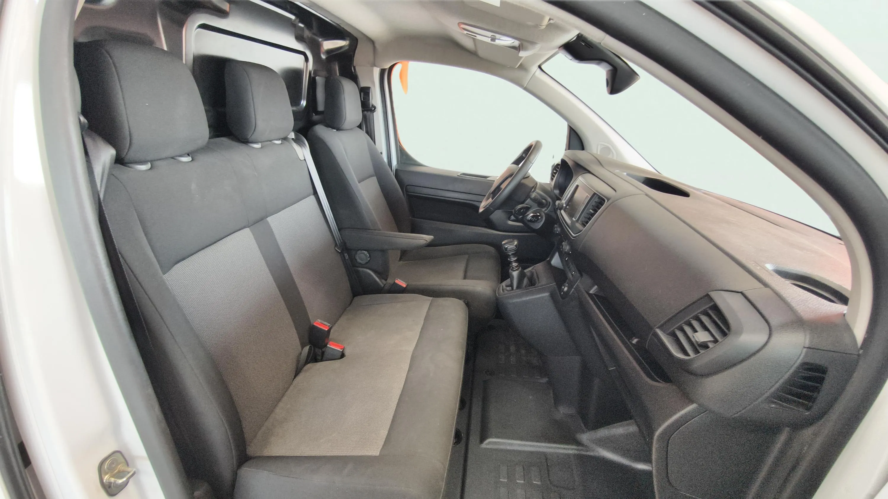 Fiat Scudo Furgón L2 MT5 - foto 12