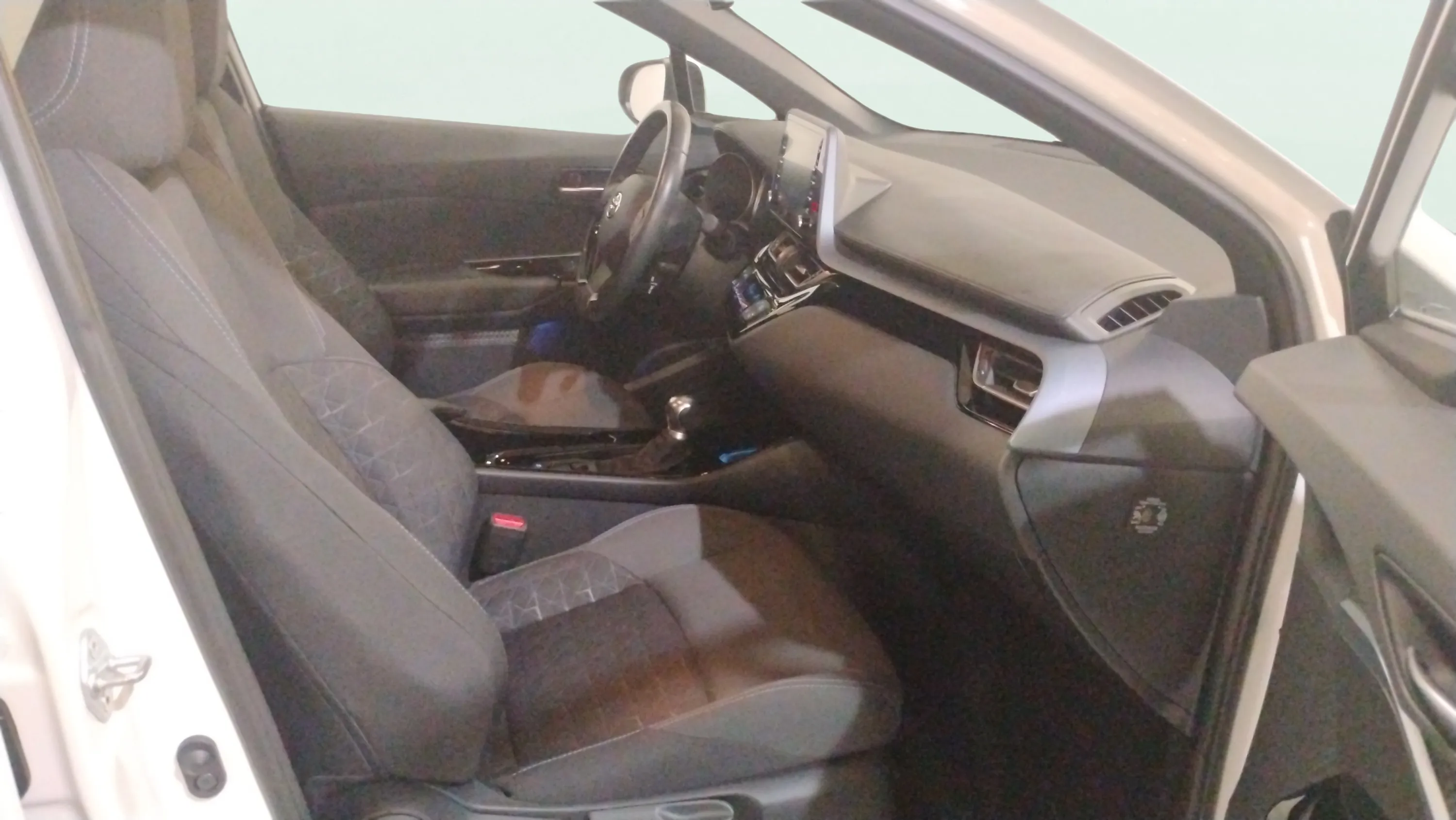 Toyota C-HR 1.8 125H Advance - foto 11