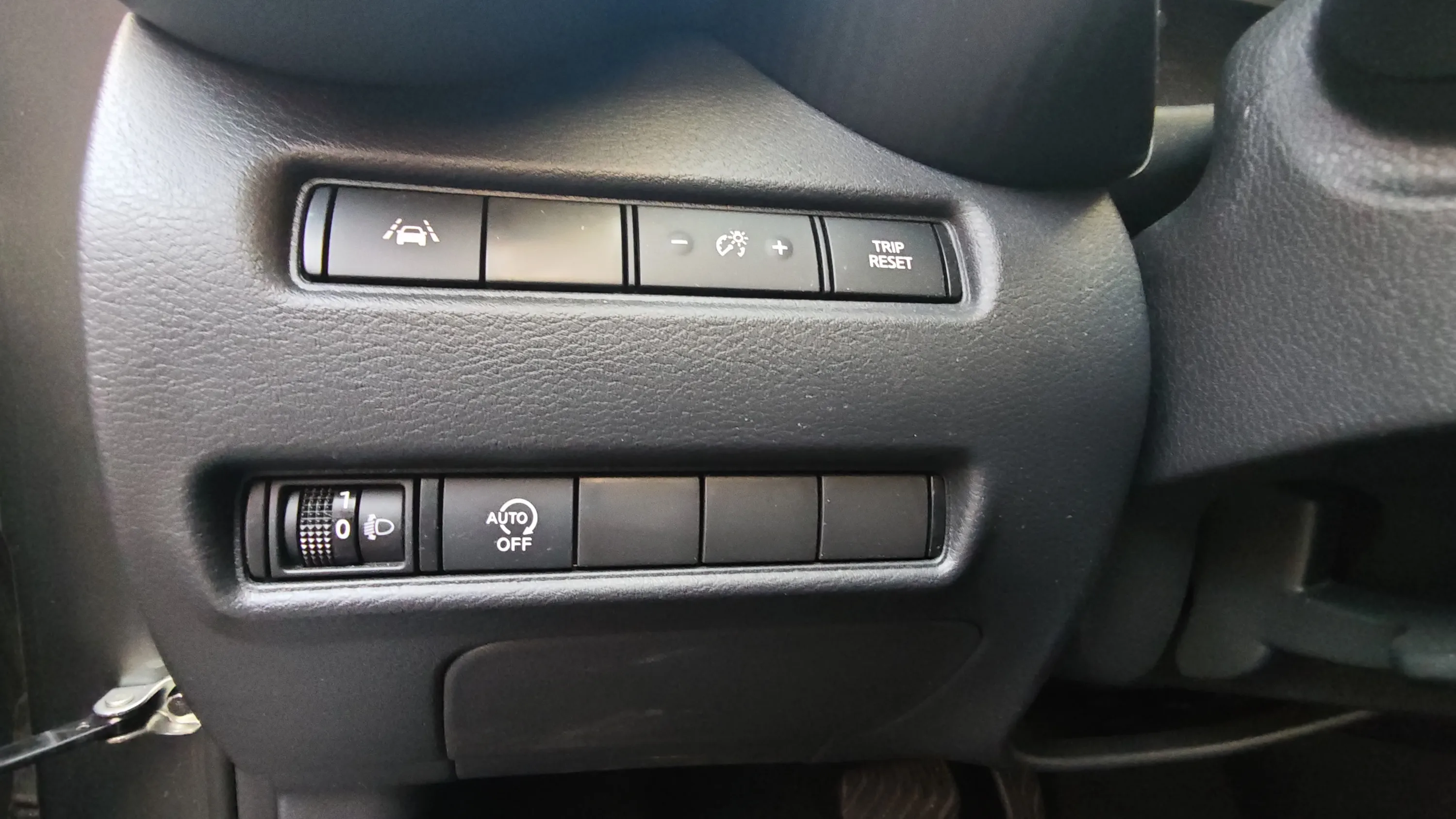Nissan Juke DIG-T DCT N-Connecta - foto 17