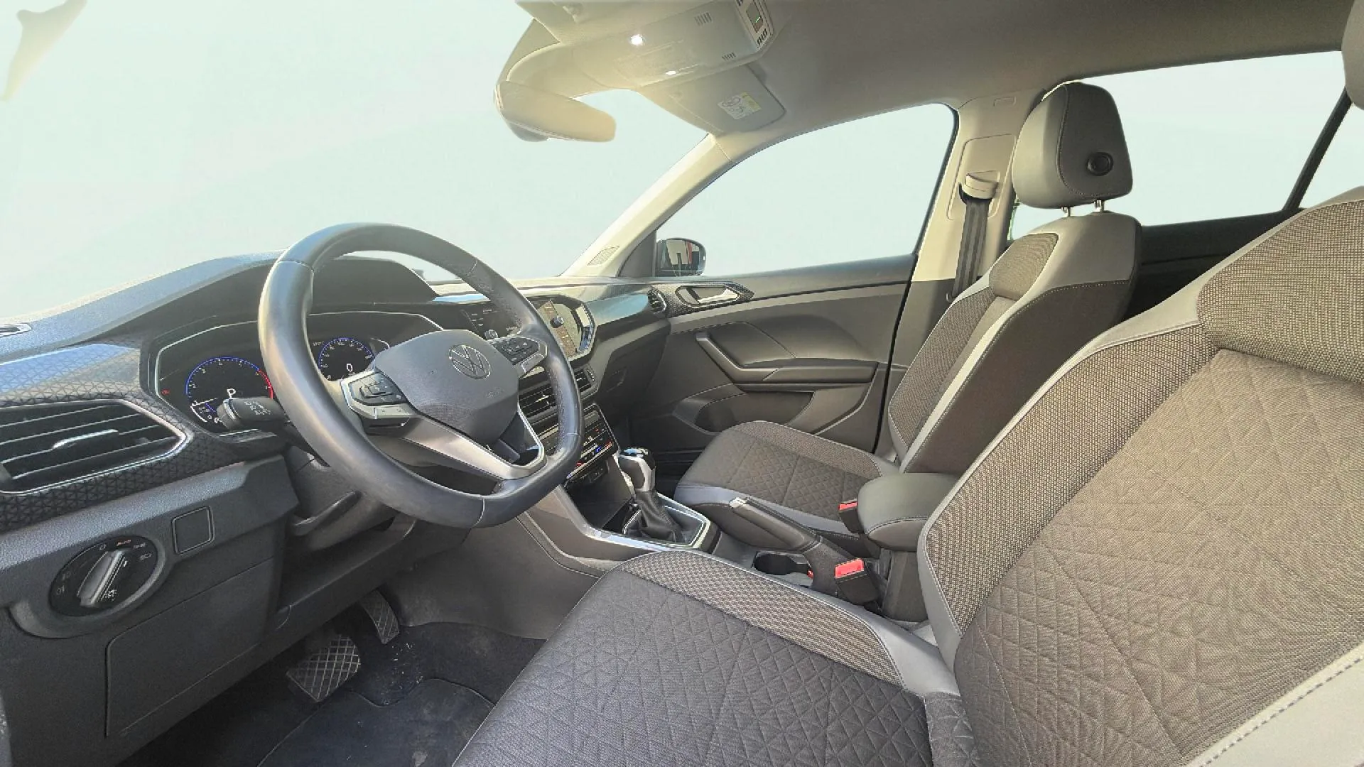 Volkswagen T-Cross Sport 1.5 TSI DSG - foto 12