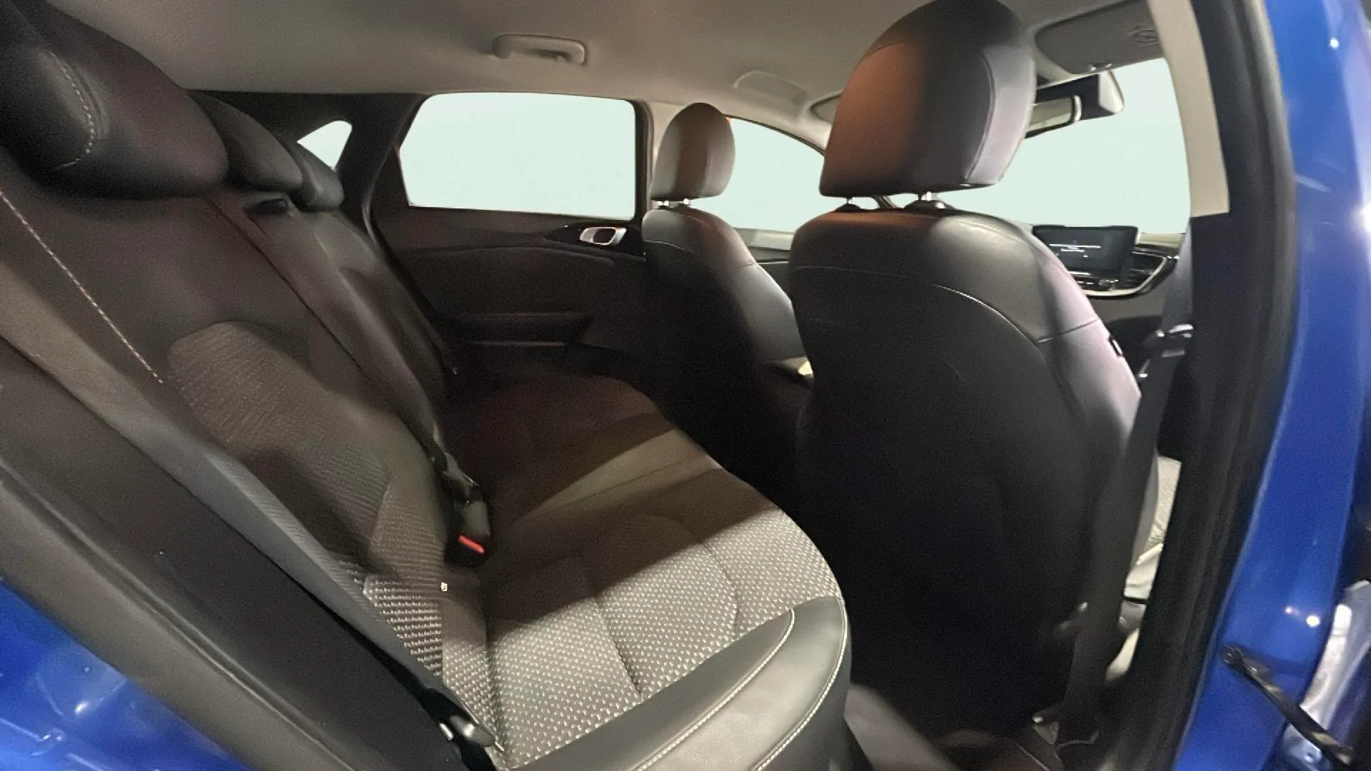 Kia Ceed 1.6 CRDi Concept - foto 15