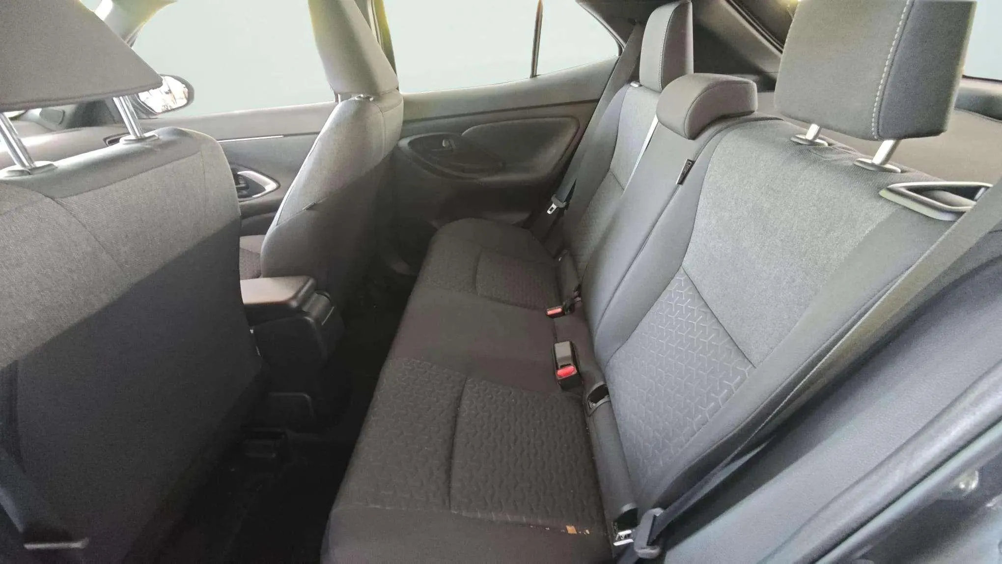 Toyota Yaris Cross 1.5 120H Style - foto 28