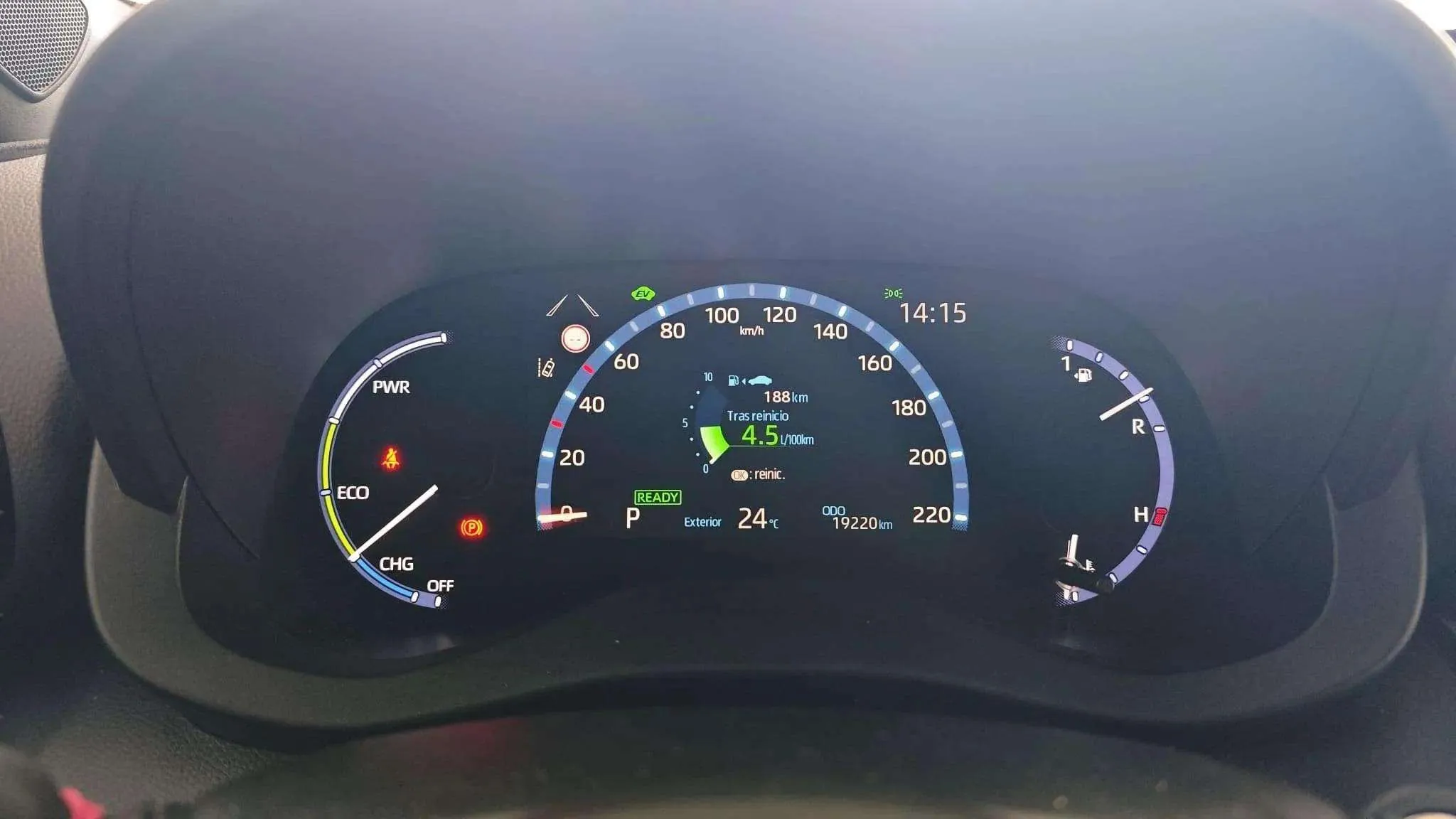 Toyota Yaris Cross 1.5 120H Style - foto 12