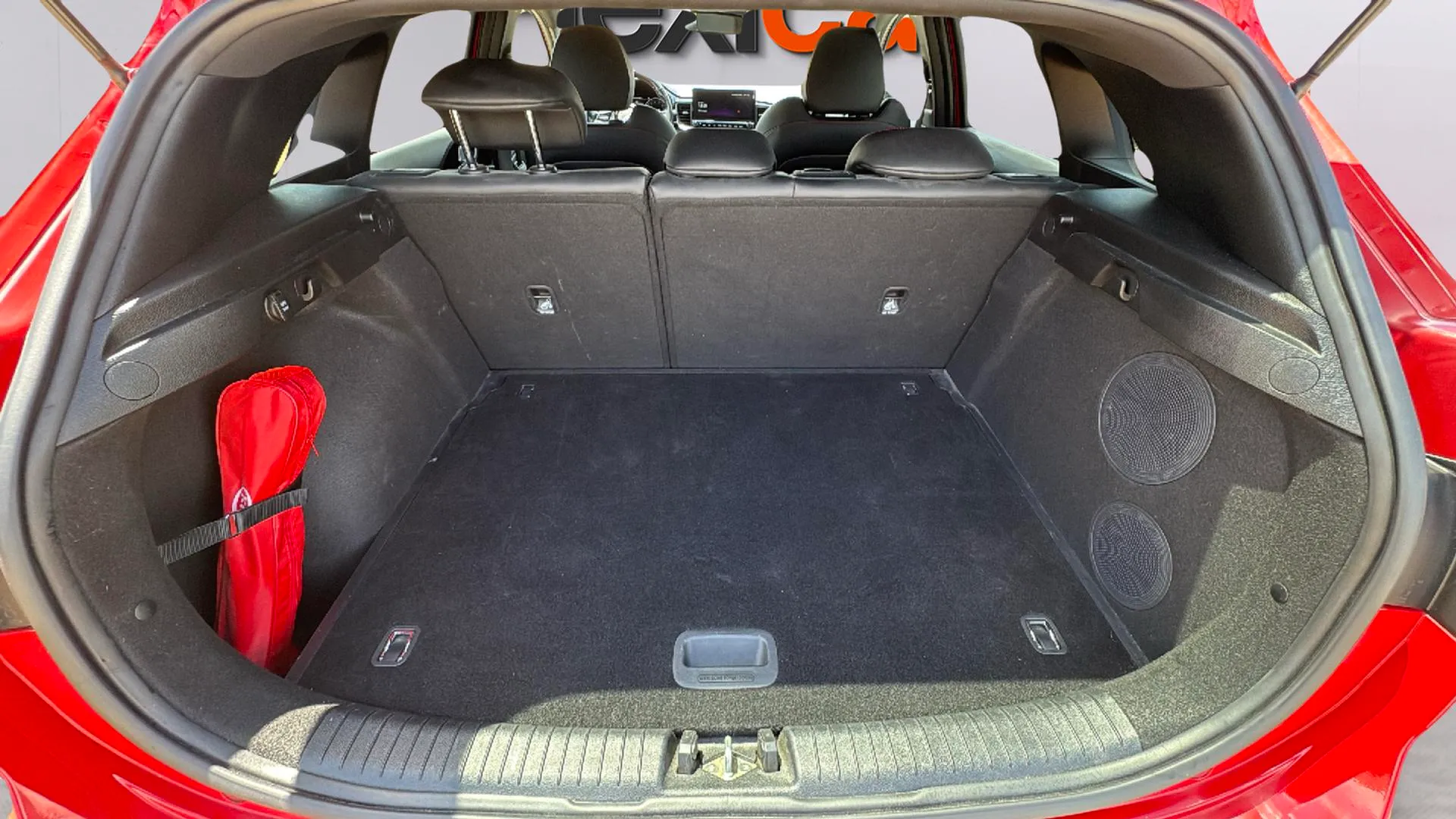 Kia Ceed 1.6 T-GDi GT - foto 18