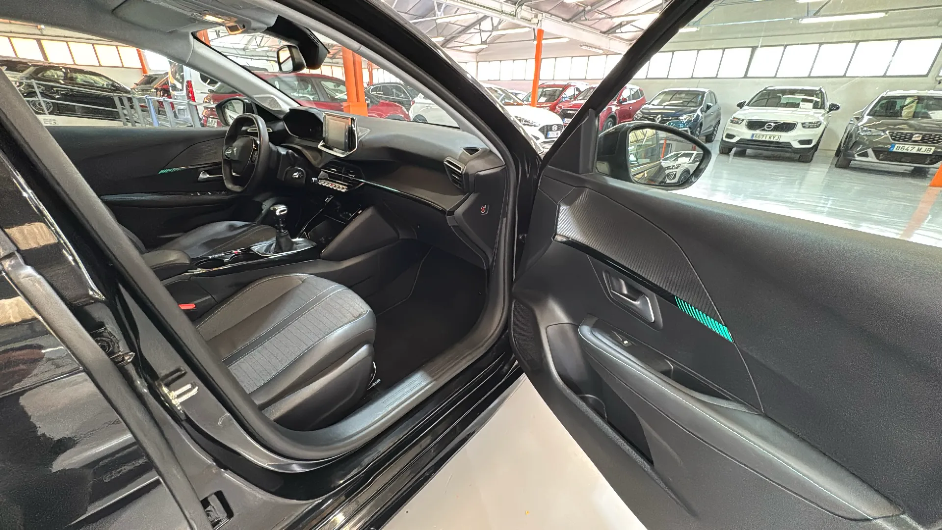 Peugeot 208 PureTech Allure - foto 16