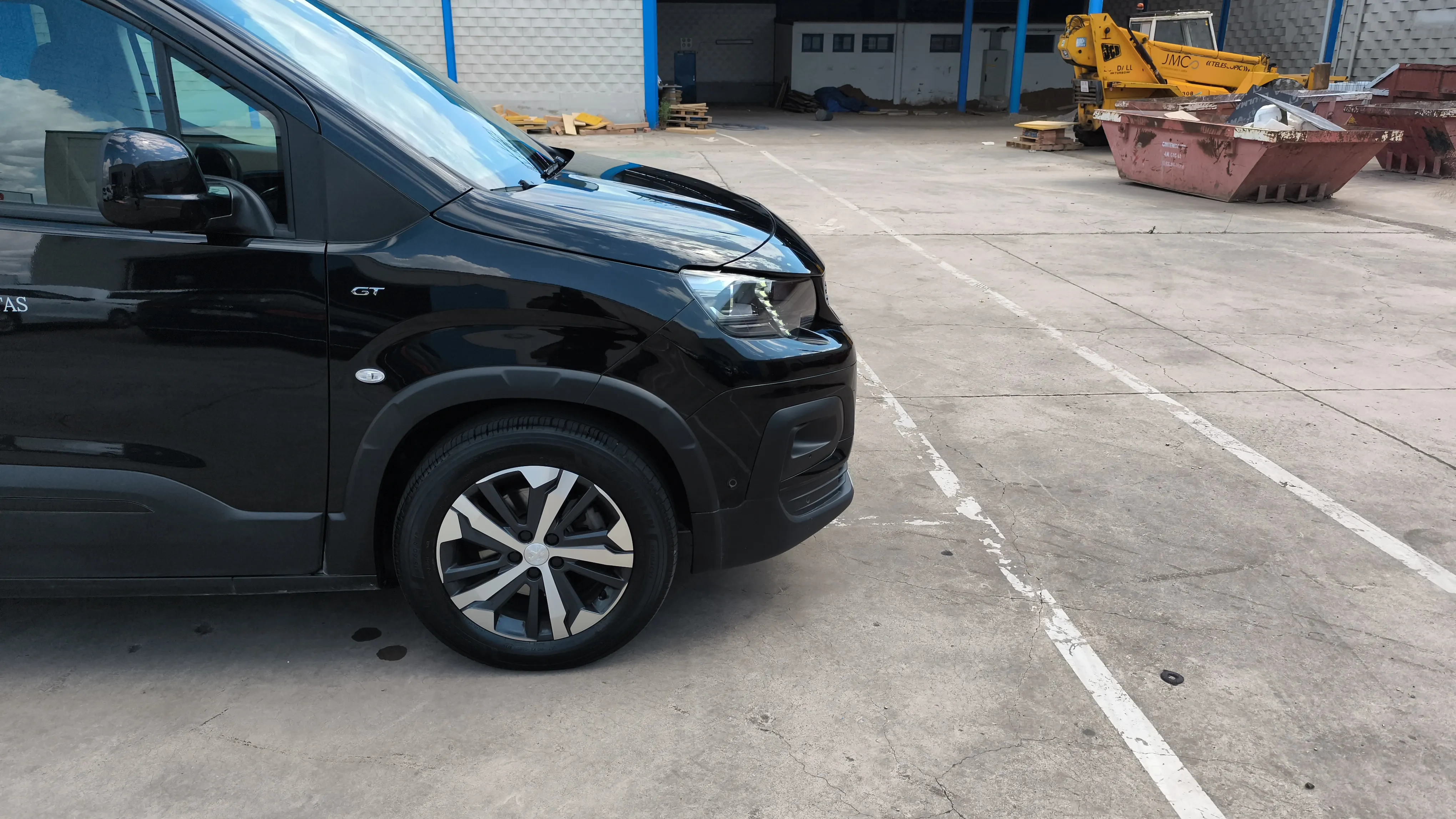 Peugeot Rifter GT BlueHDi 130 - foto 17