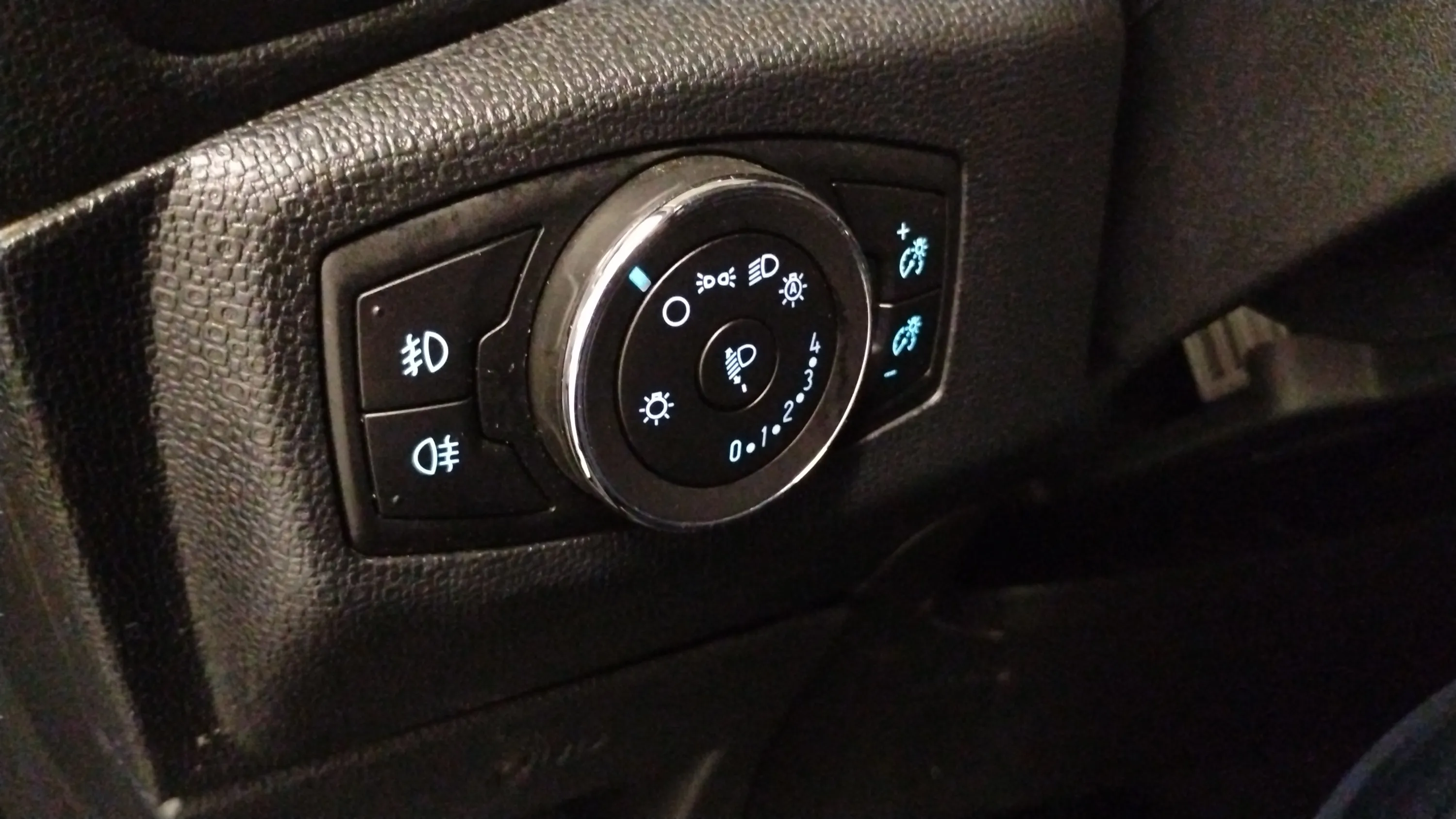 Ford EcoSport 1.0T EcoBoost Active - foto 18