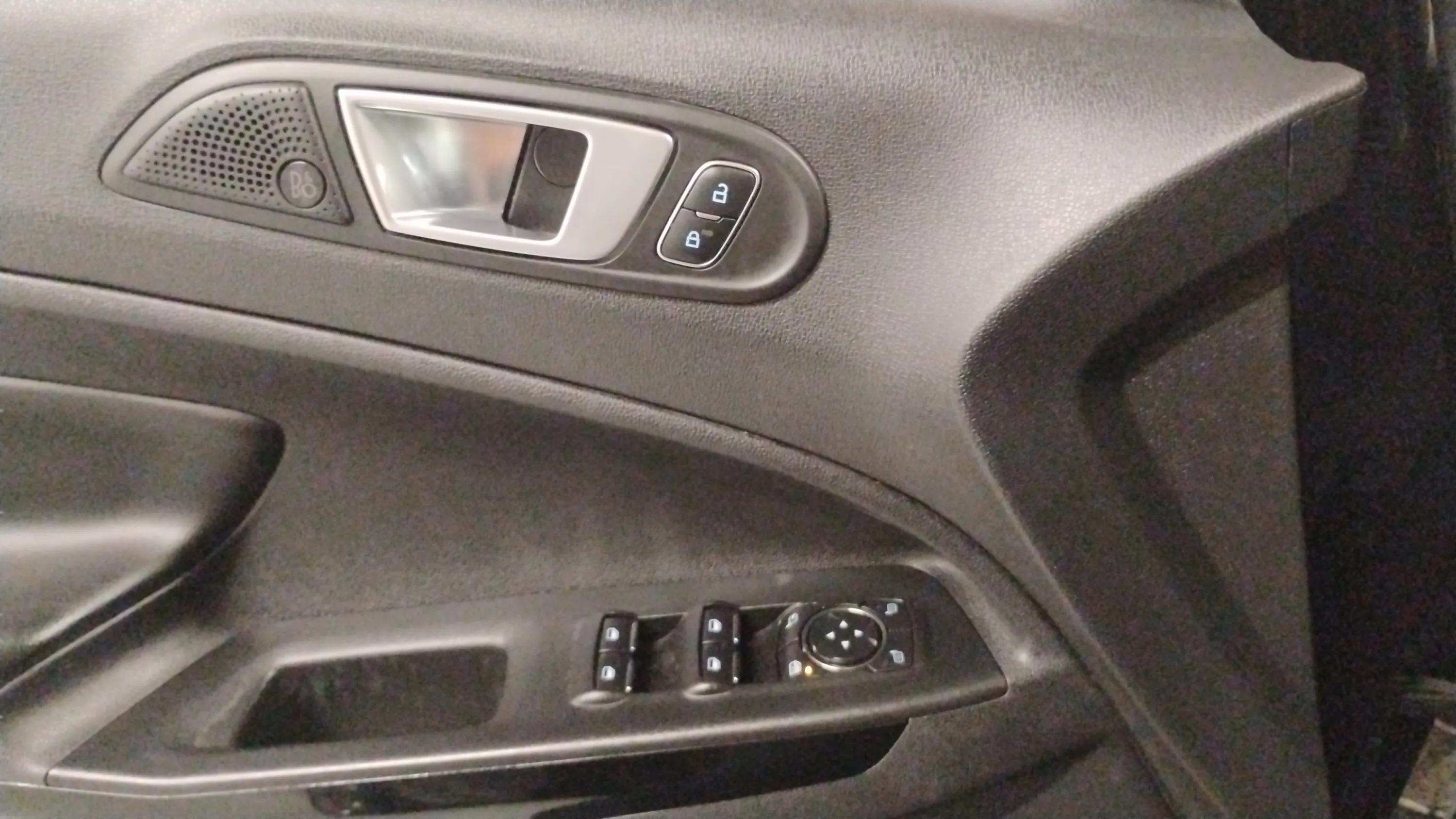 Ford EcoSport 1.0T EcoBoost Active - foto 17